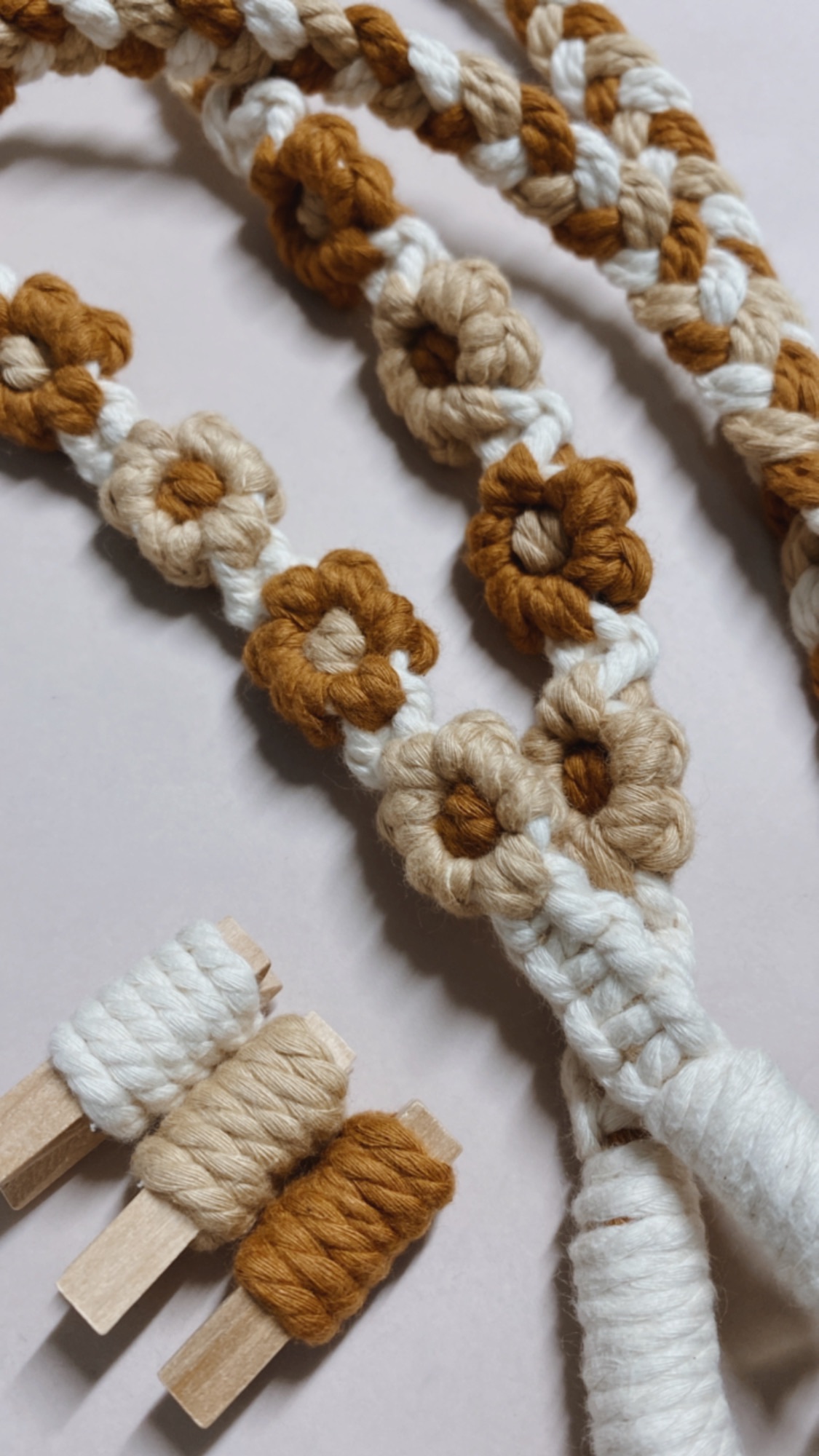 ｛ 客製化 ｝四朵小花·編織手機背帶