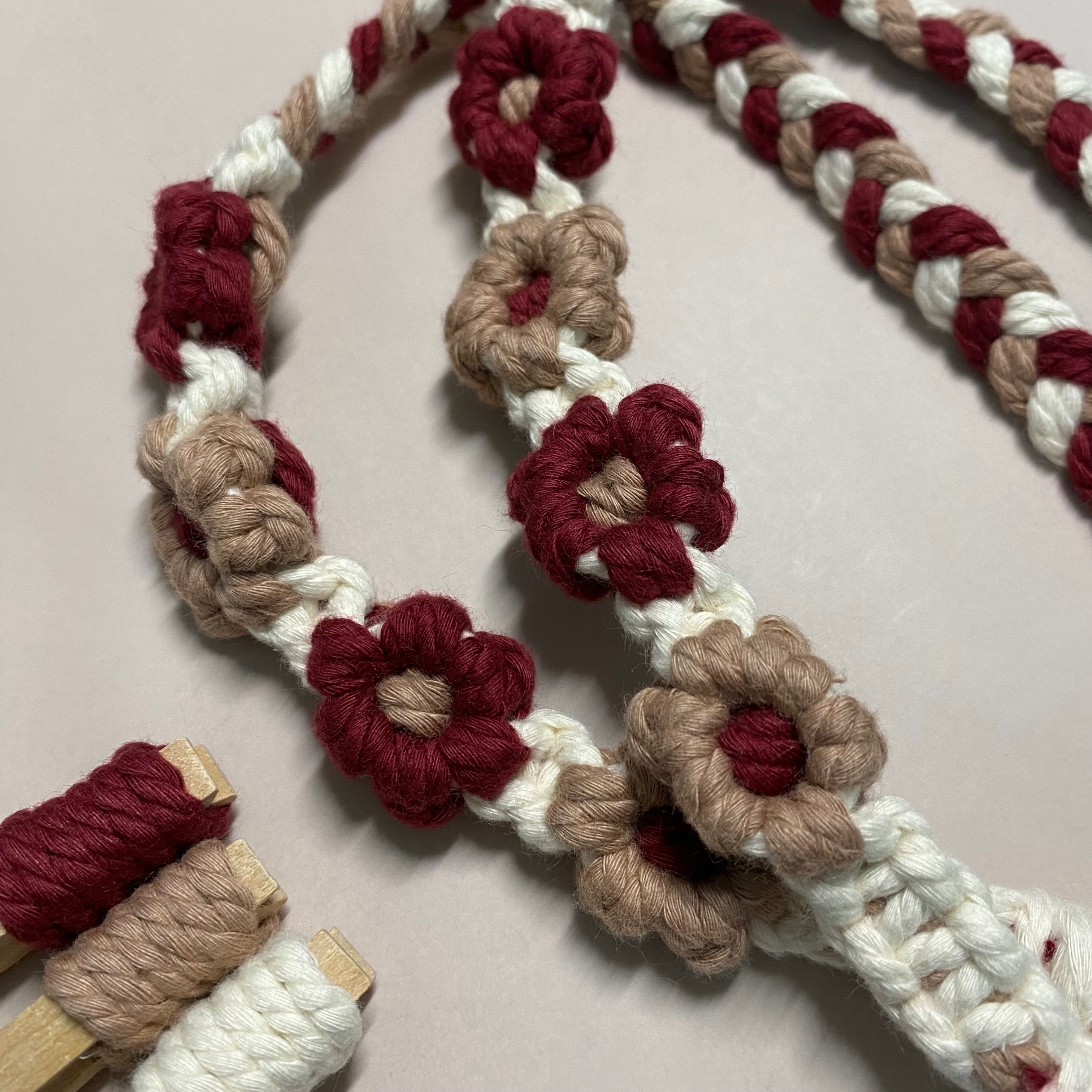 ｛ 現貨 ｝四朵小花·編織手機背帶