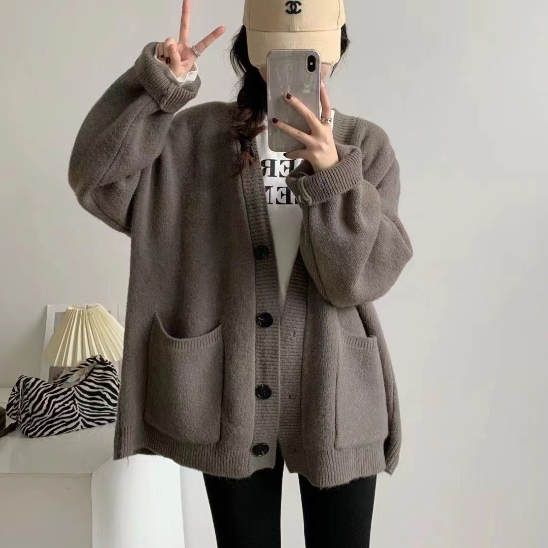 厚磅黑釦寬鬆口袋針織外套::Qstore::