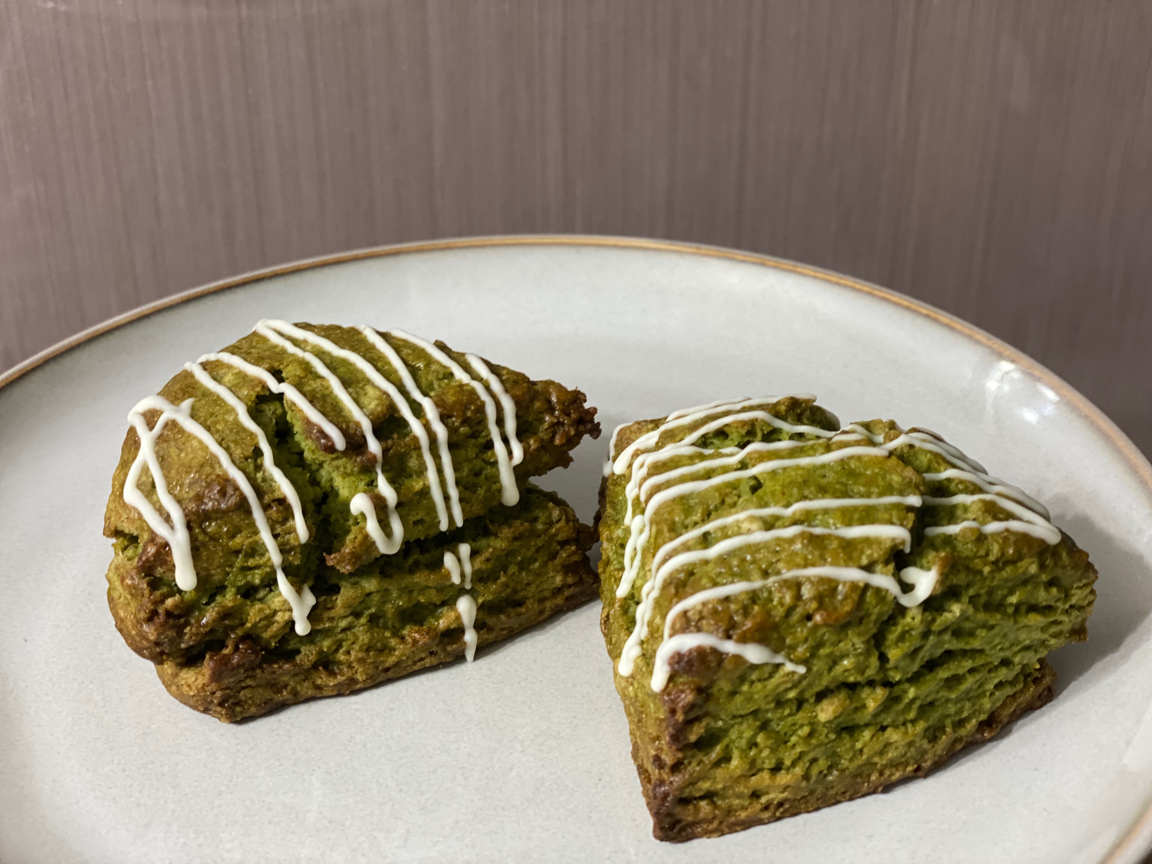 醇濃抹茶白巧克力司康