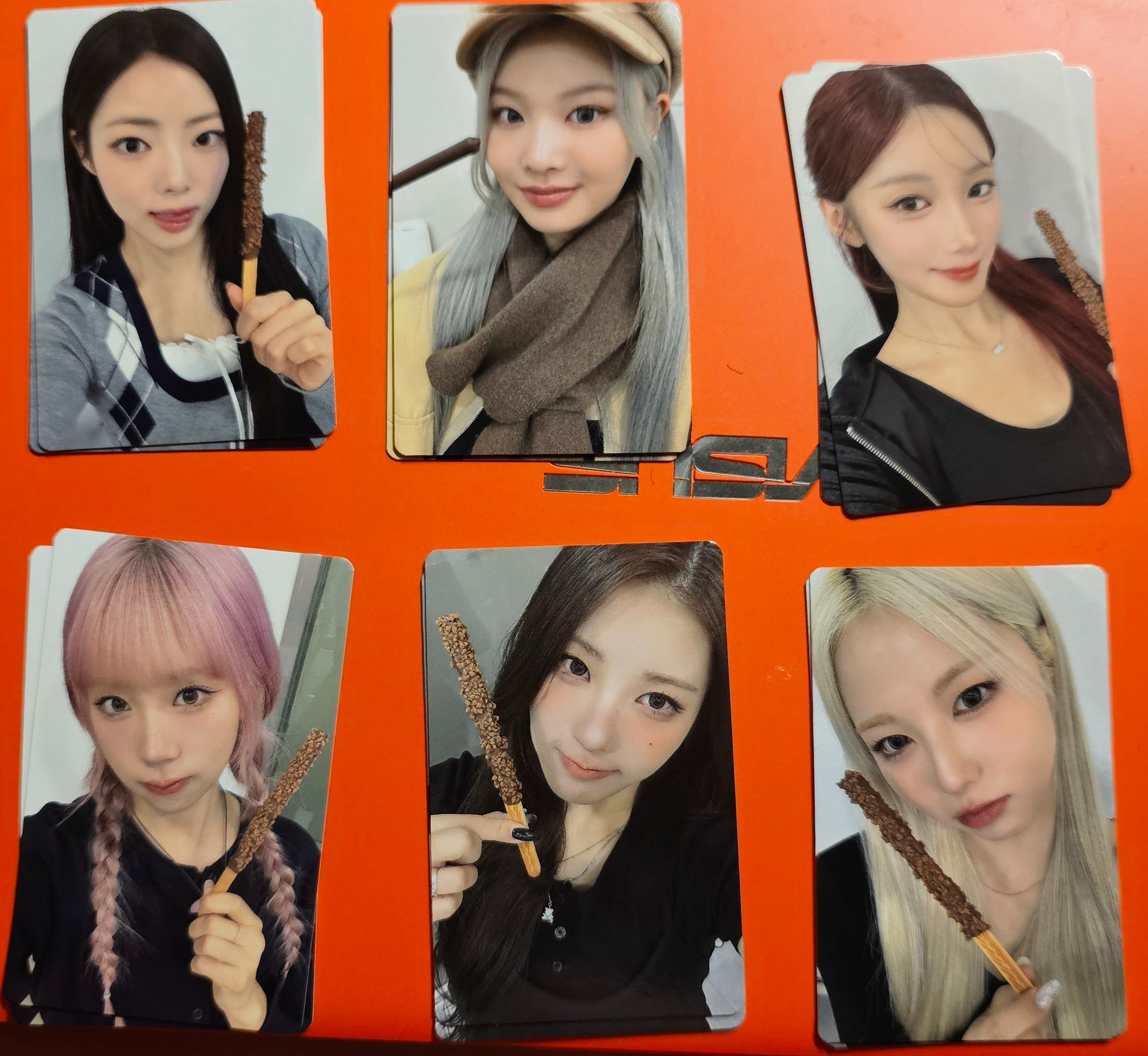 Purple kiss 2024/11/10 特典小卡