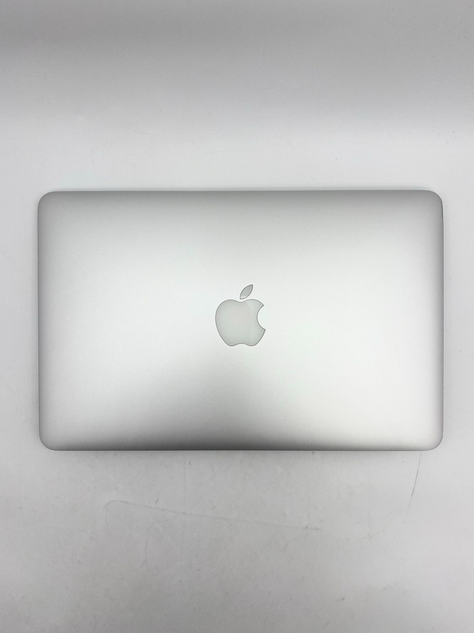 MacBook Air 11＂ Early 2015 [Core i5-1.6 GHz]
