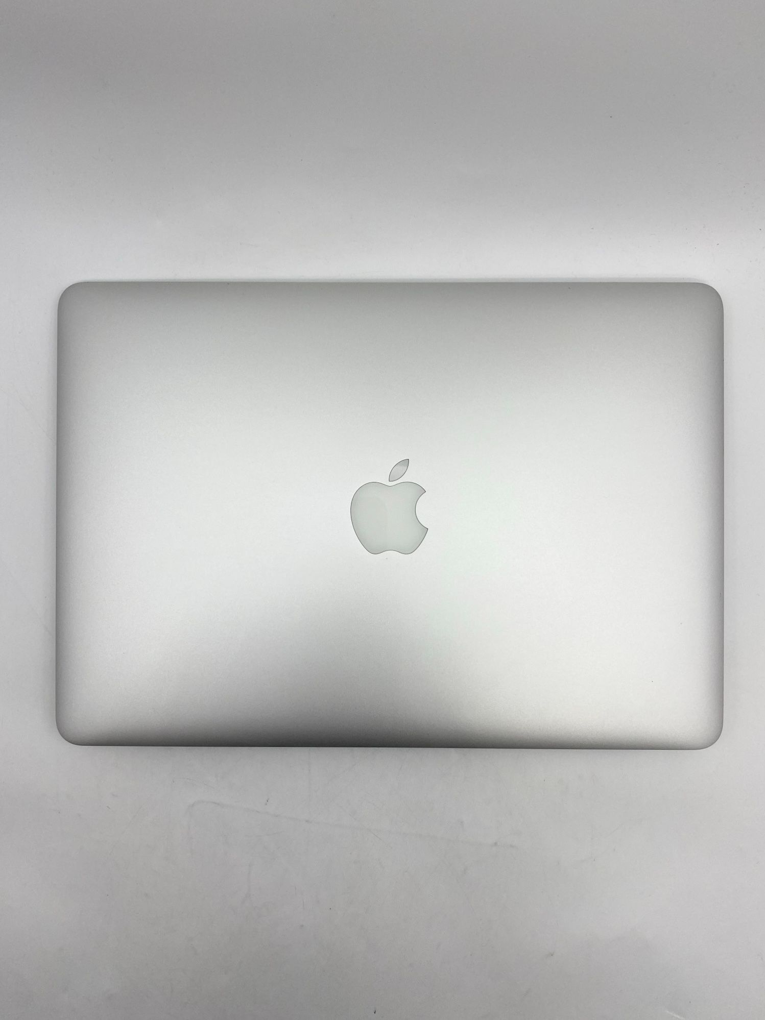 MacBook Air 13＂ Early 2015 [Core i5-1.6 GHz]