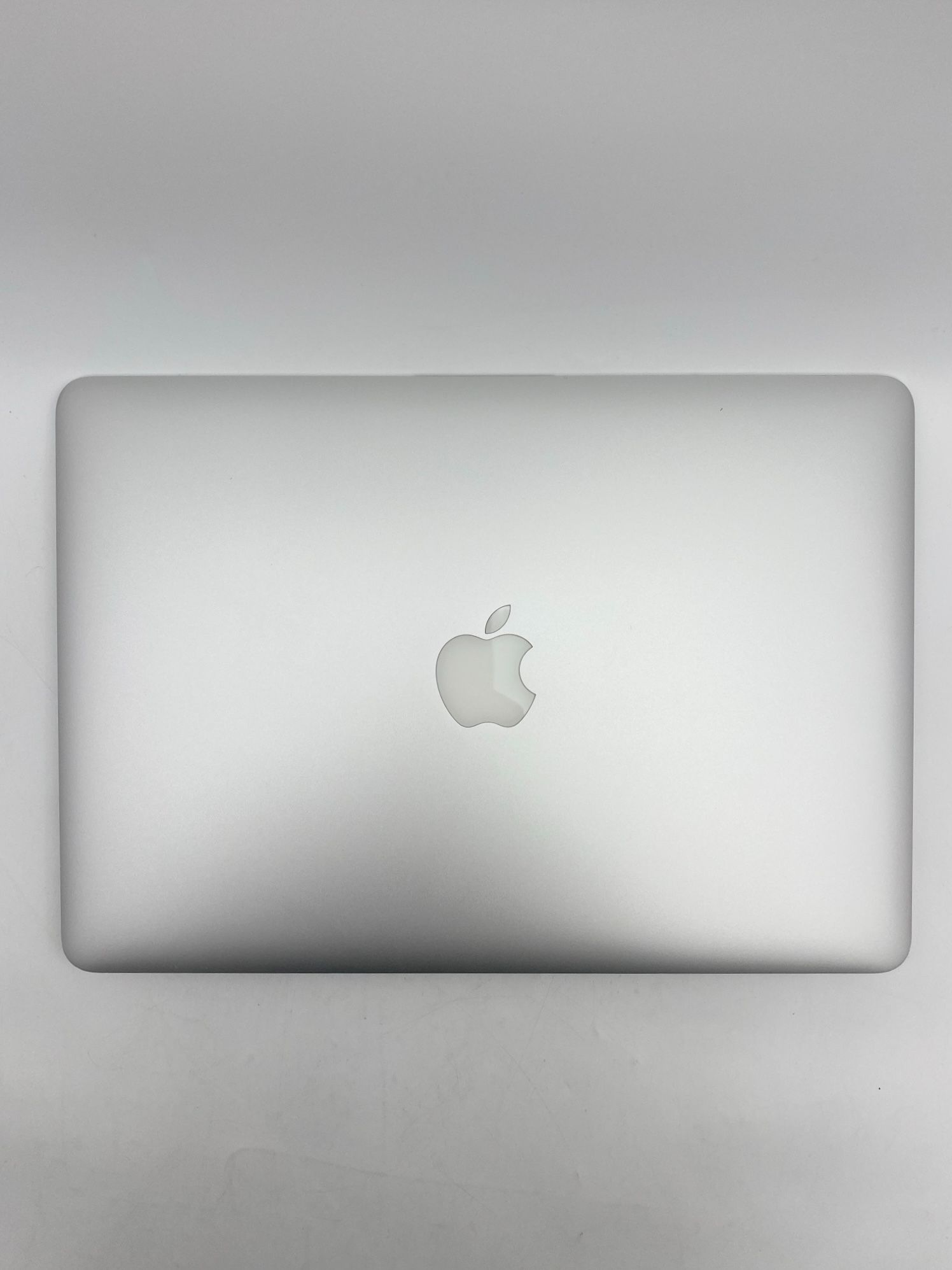 MacBook Air 13＂ Early 2015 [Core i5-1.6 GHz]