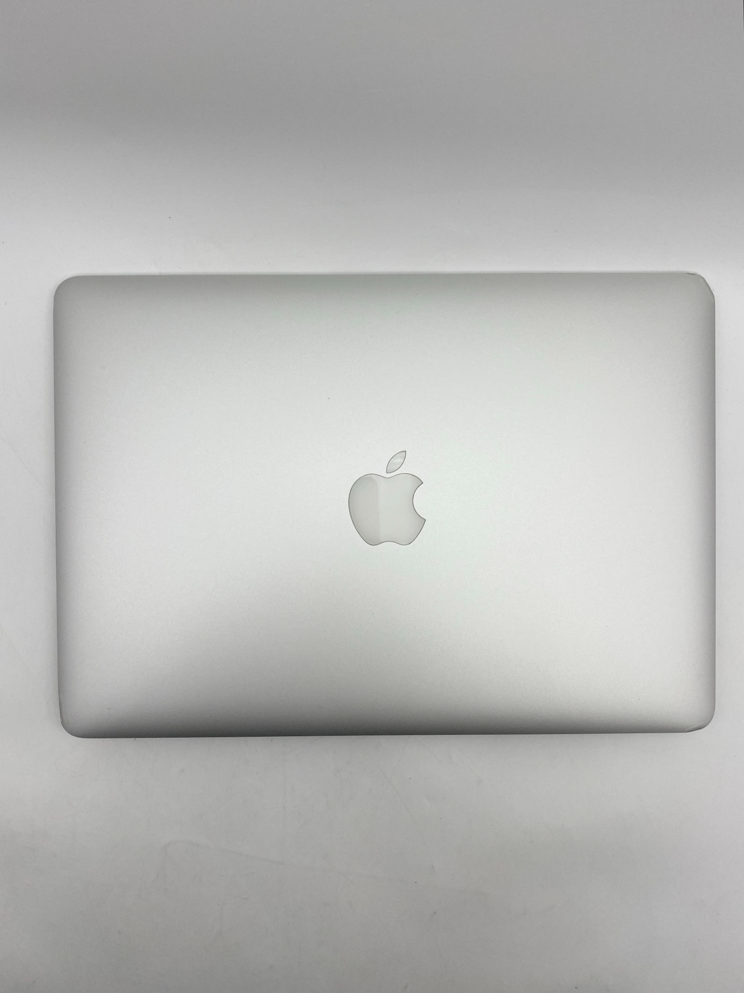 MacBook Air 13＂ Early 2015 [Core i7-2.2 GHz]