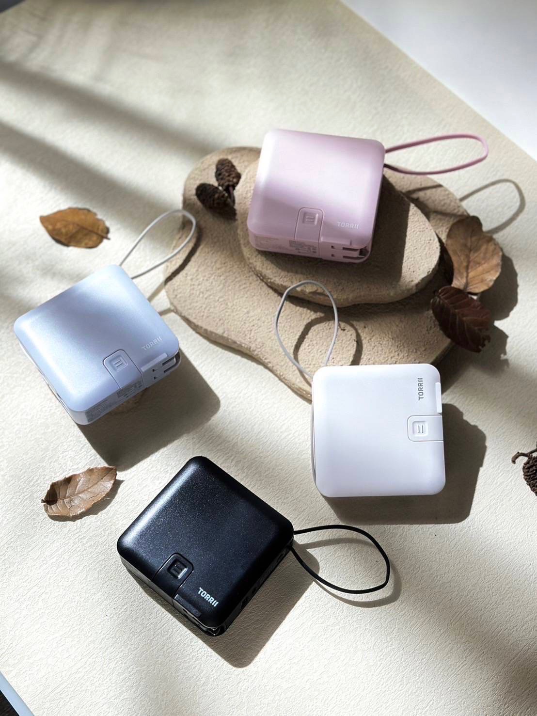 -TORRII輕量合格全方位行充｜10000mah-