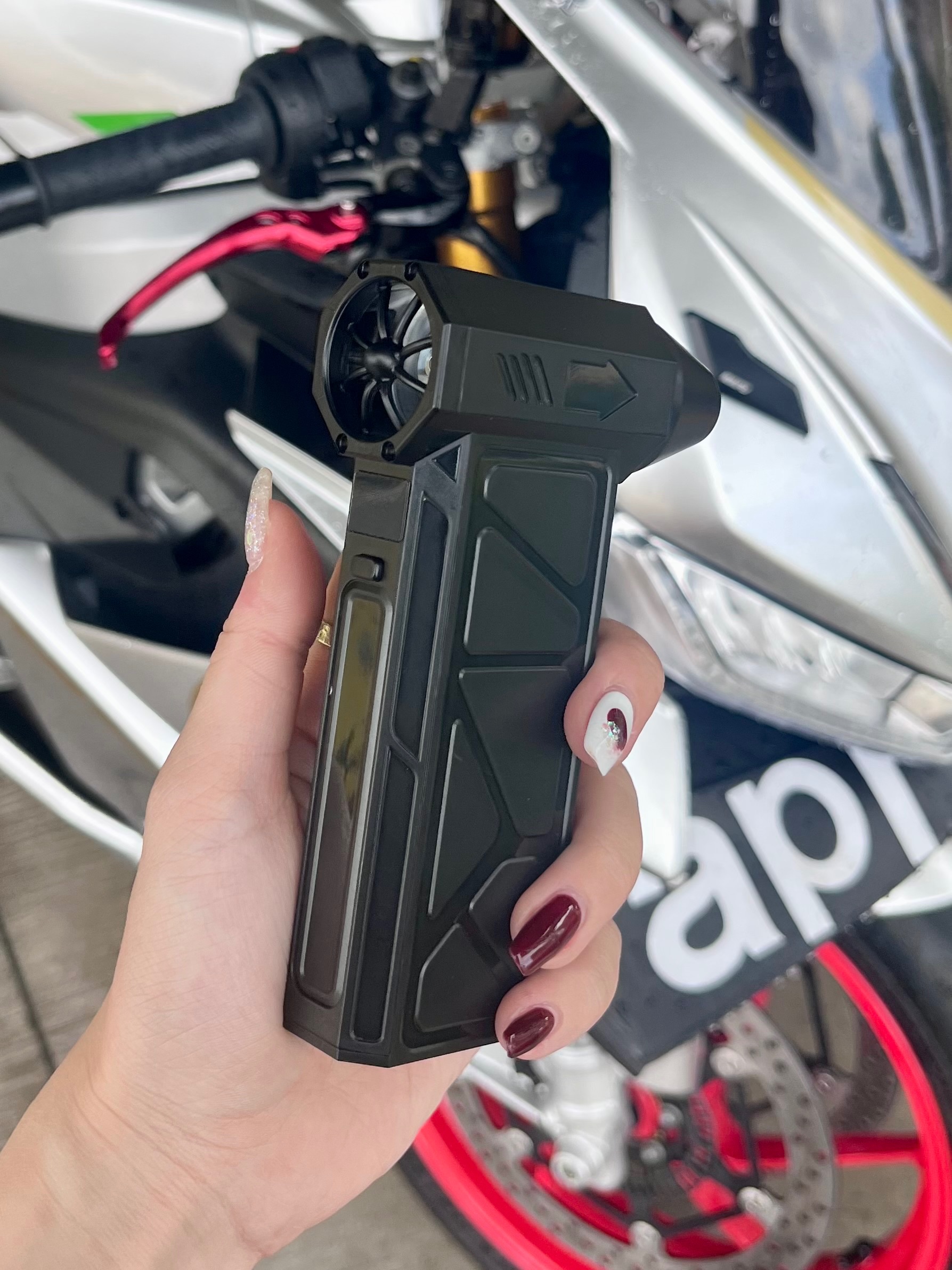 渦輪暴力風扇