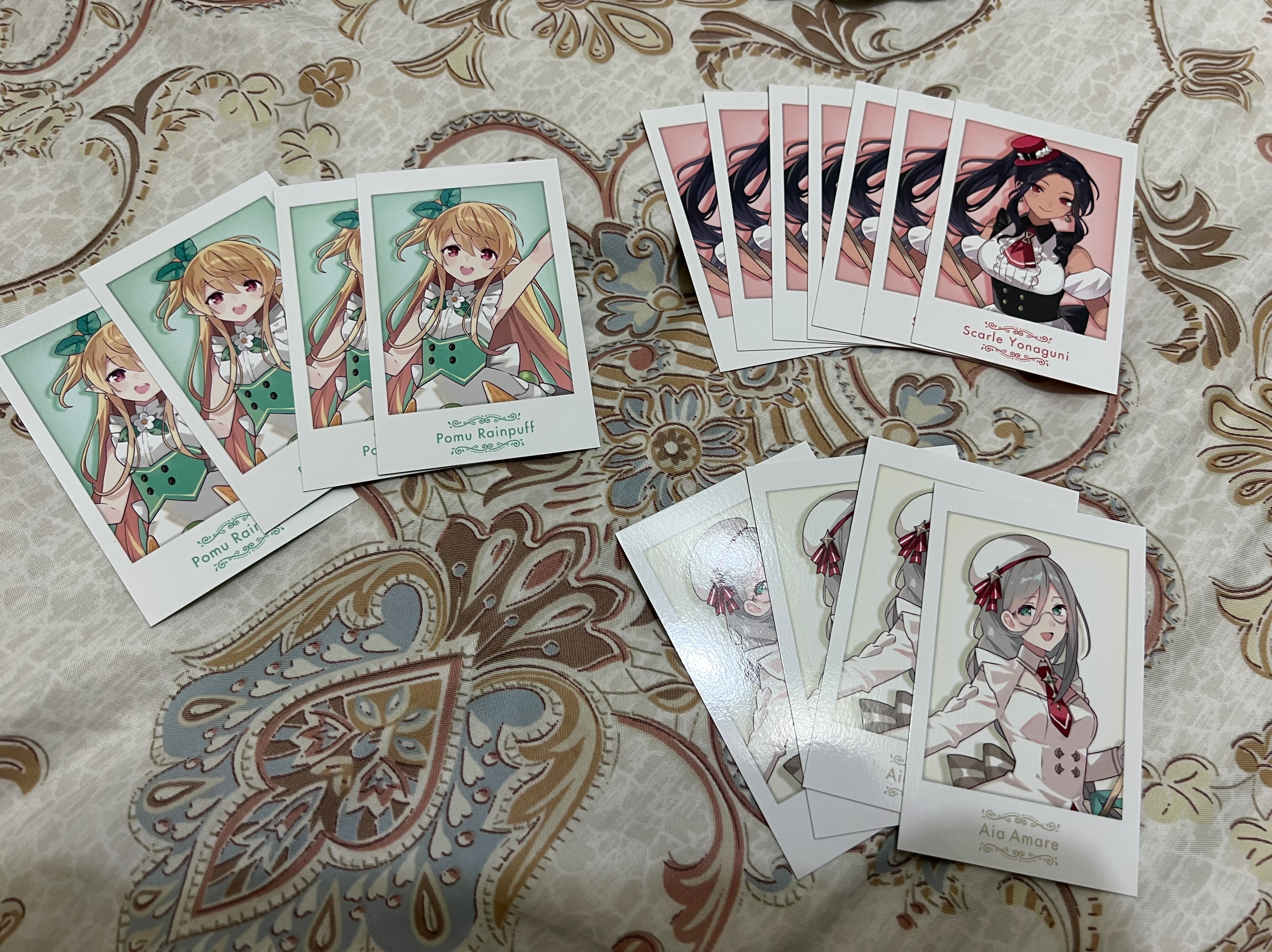 NIJISANJI EN糕點随機拍立得