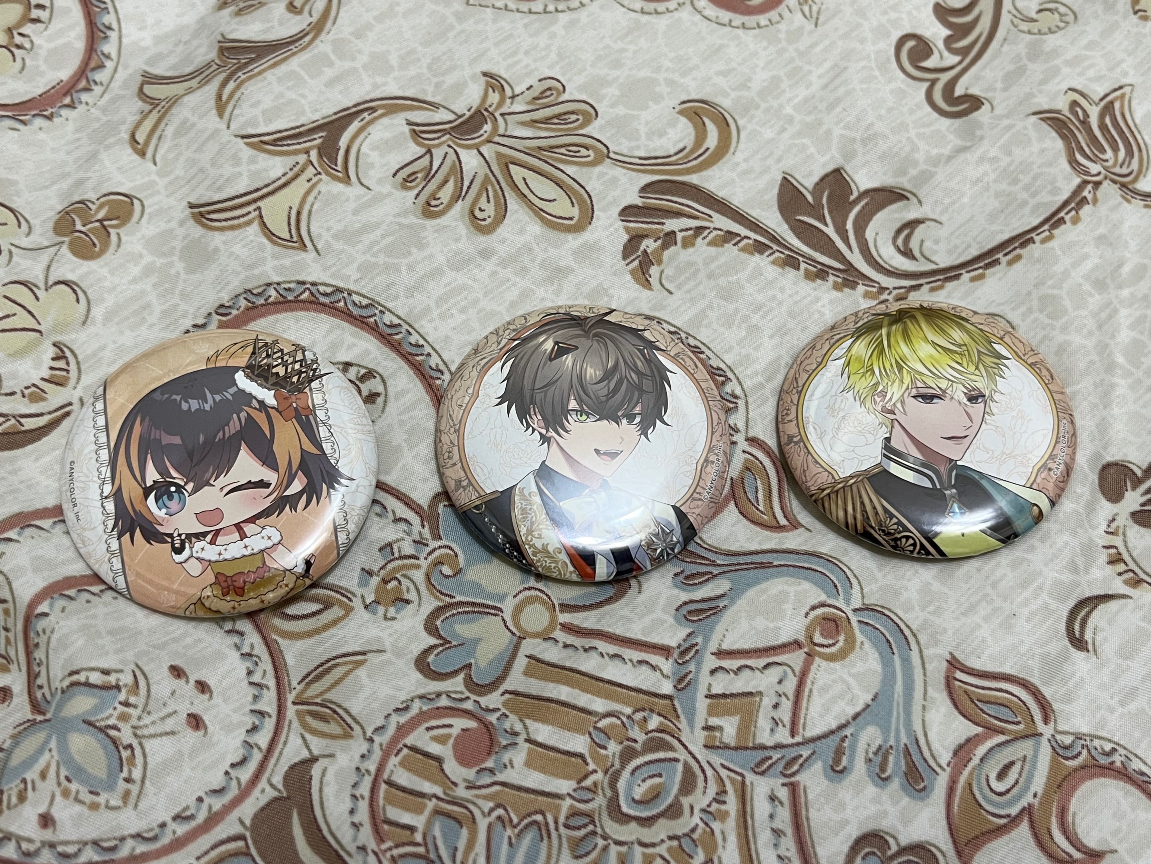 安利美特咖啡xNIJISANJI 隨機胸章