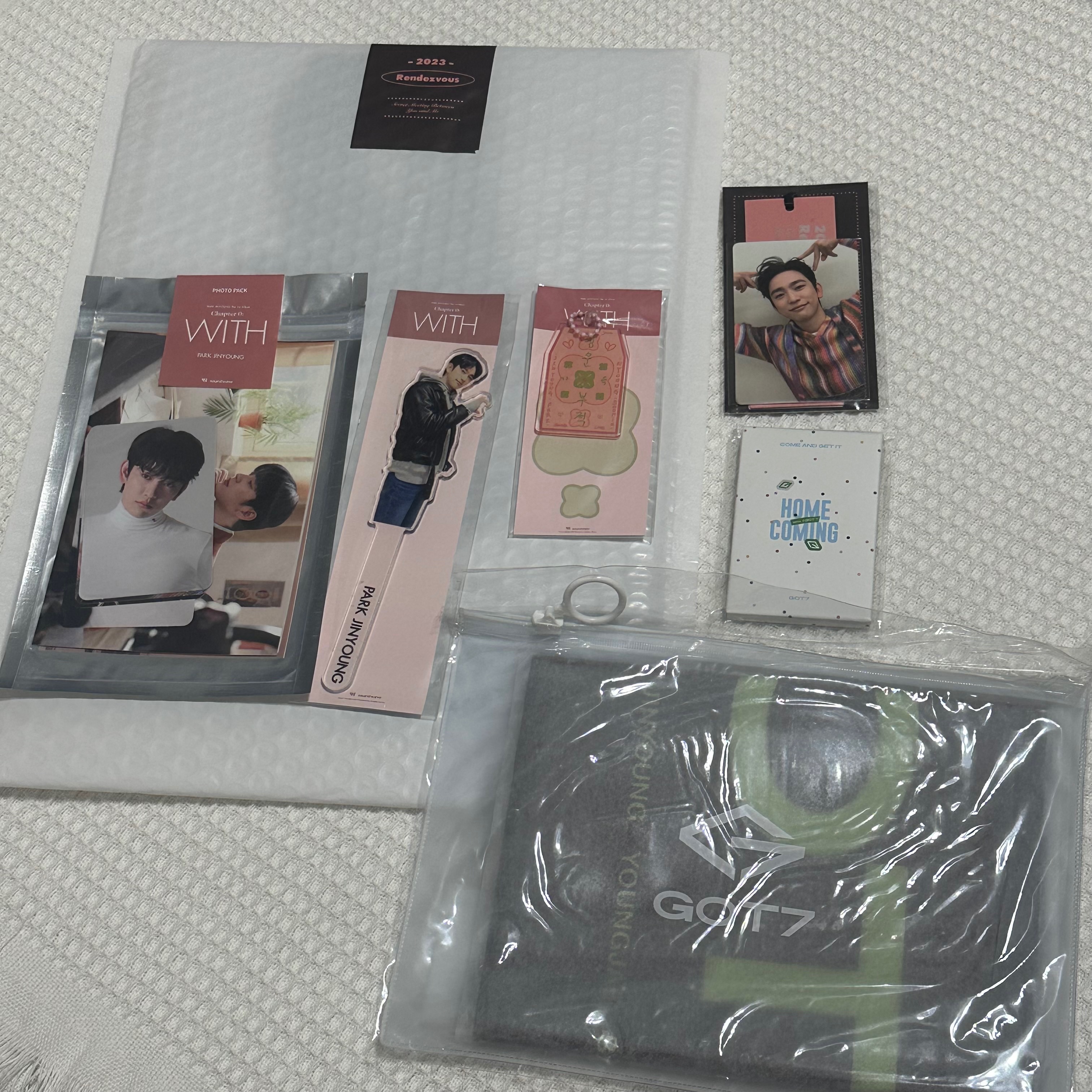 官方周邊、hear here系列