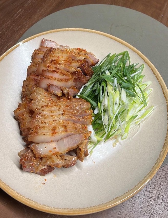 來自美的國度花蓮原式香料鹹豬肉