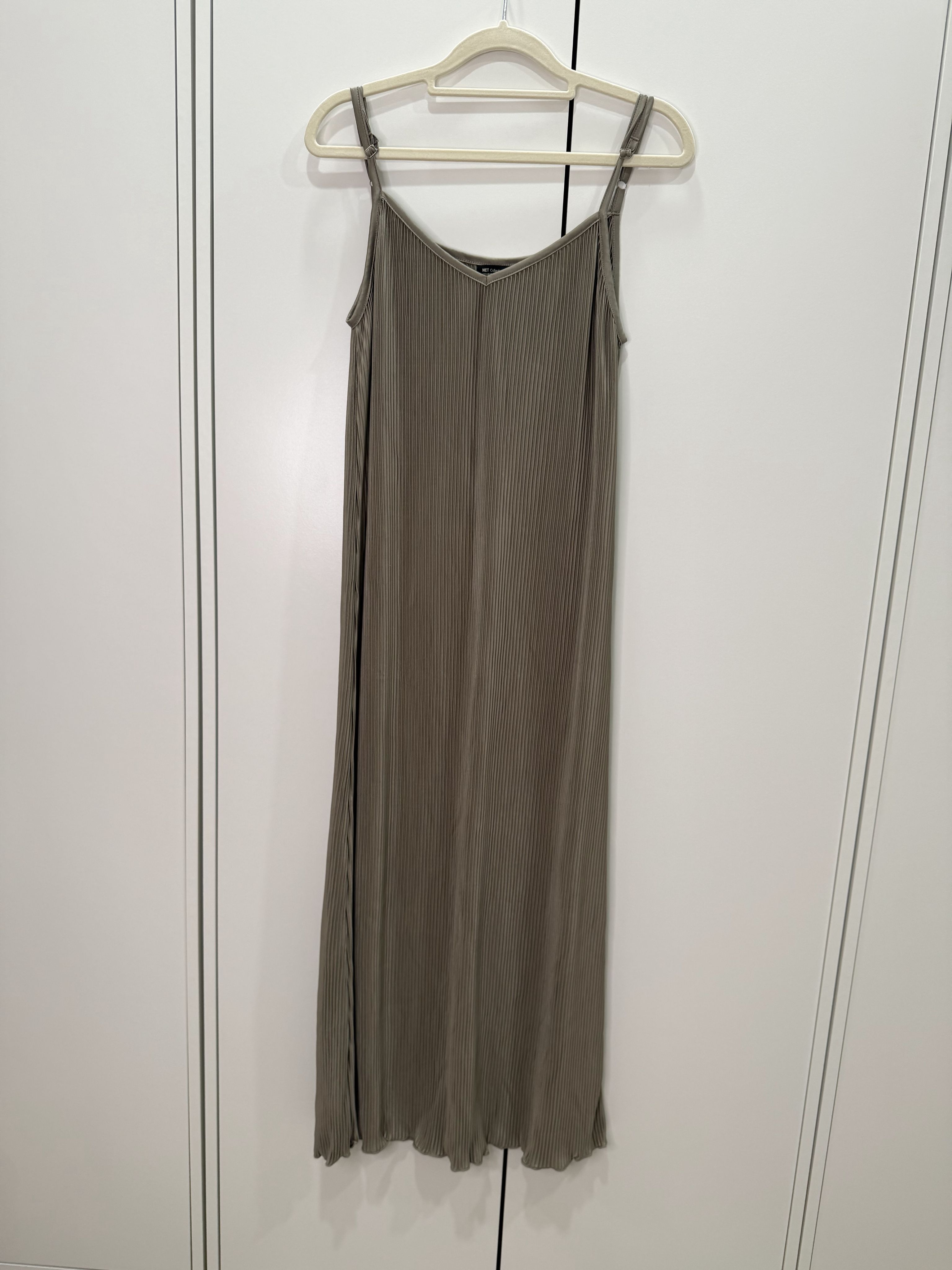 【洋裝】細肩帶