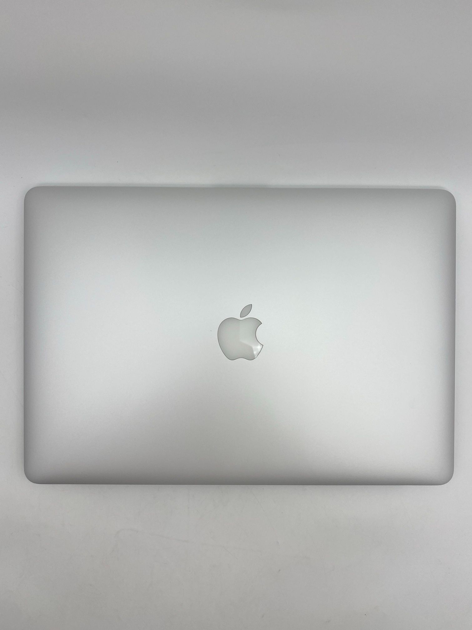 MacBook Pro Retina 15＂ Mid 2015 {IG}[Core i7-2.2 GHz]