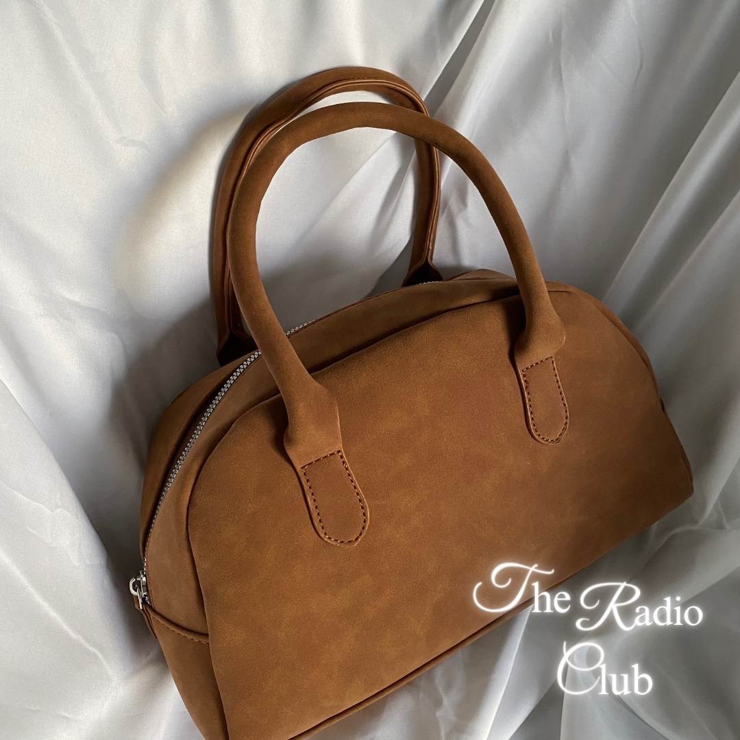 𝑻𝒉𝒆 𝑹𝒂𝒅𝒊𝒐 𝑪𝒍𝒖𝒃 復古波士頓手提麂皮包 🍂 台灣現貨 手提包 大容量 女包 美式復