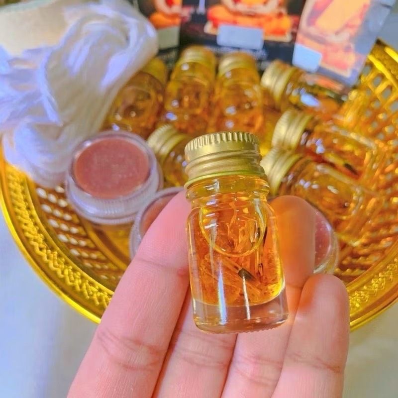 預購 龍婆瑪哈席拉 天神迷情油 滿月人緣膏