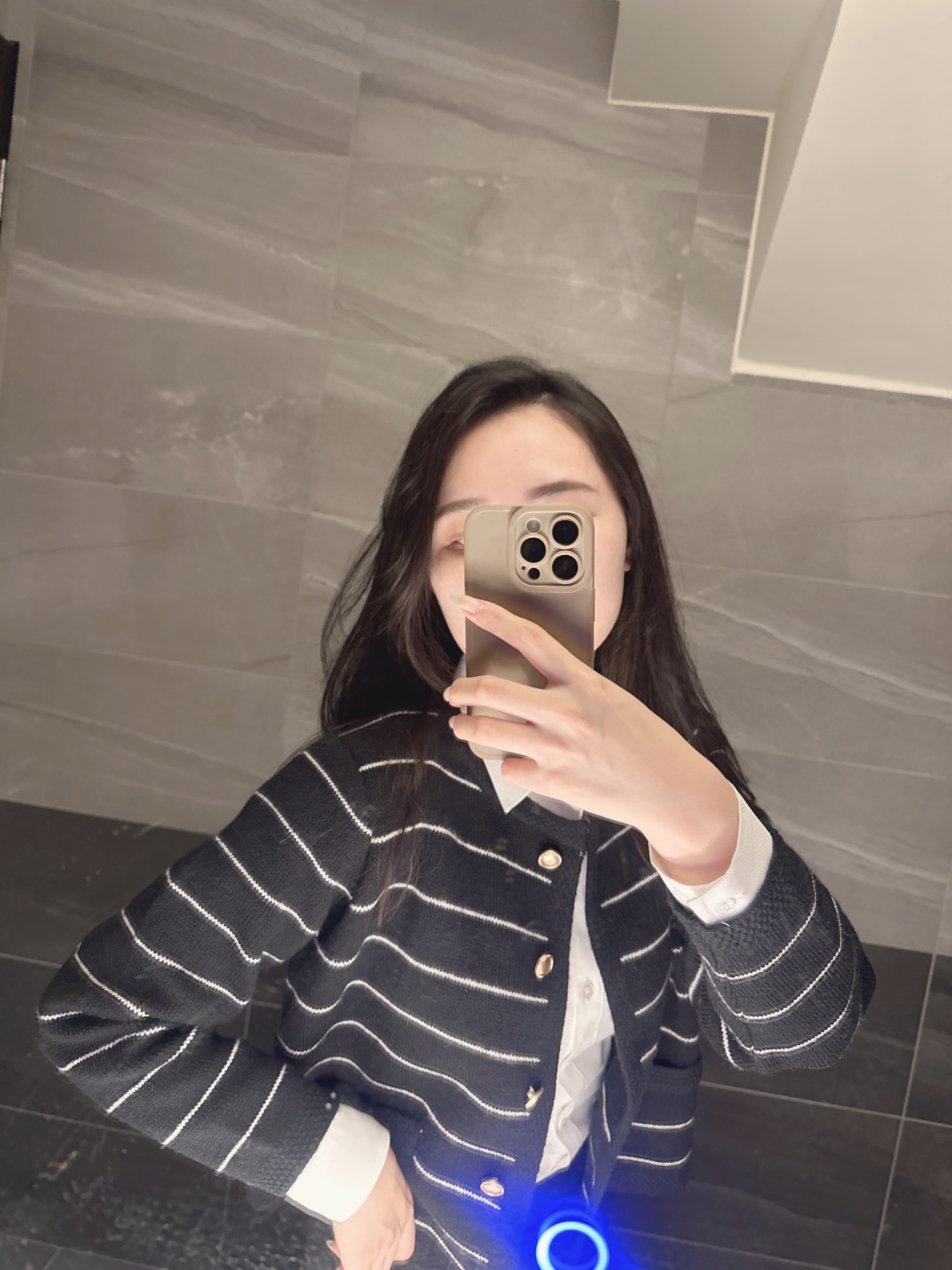 21 條紋針織衫（E7113）