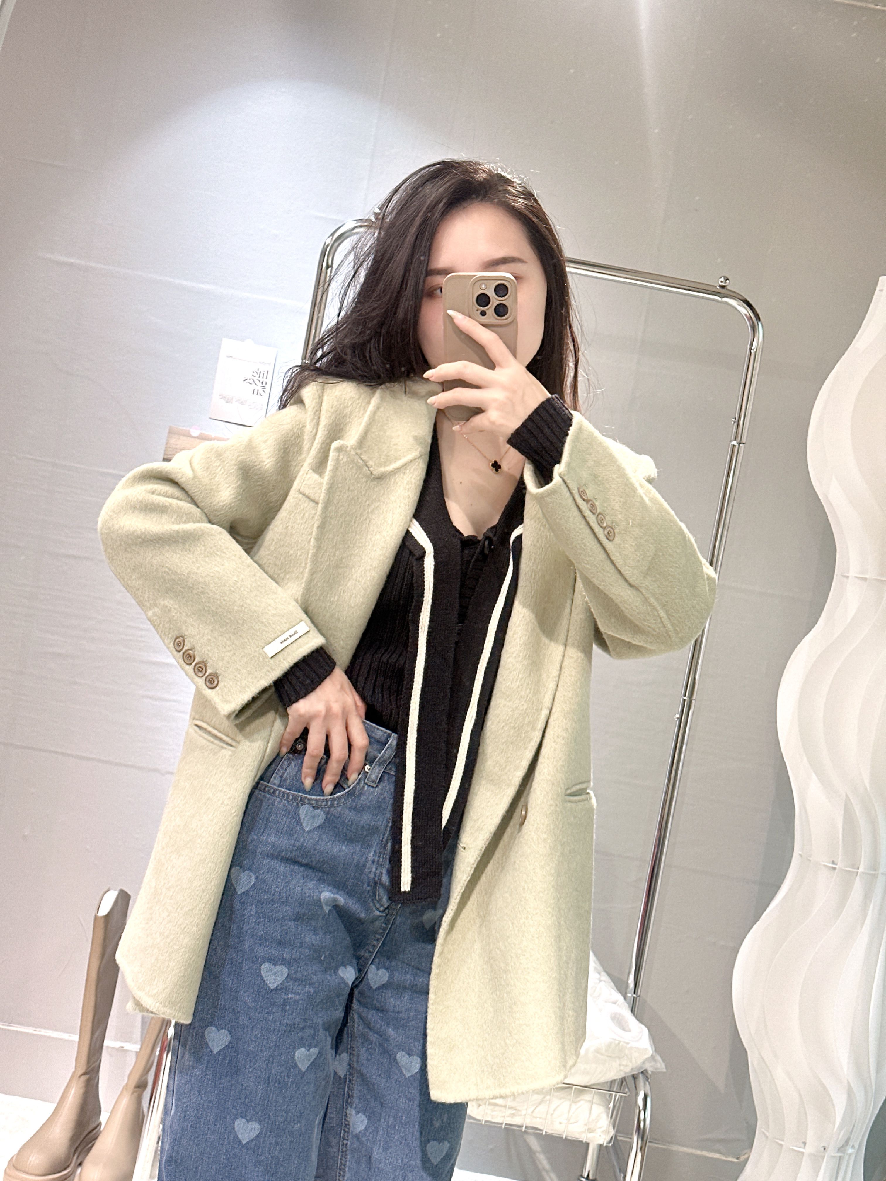 48 愛心直筒牛仔褲（E2588）