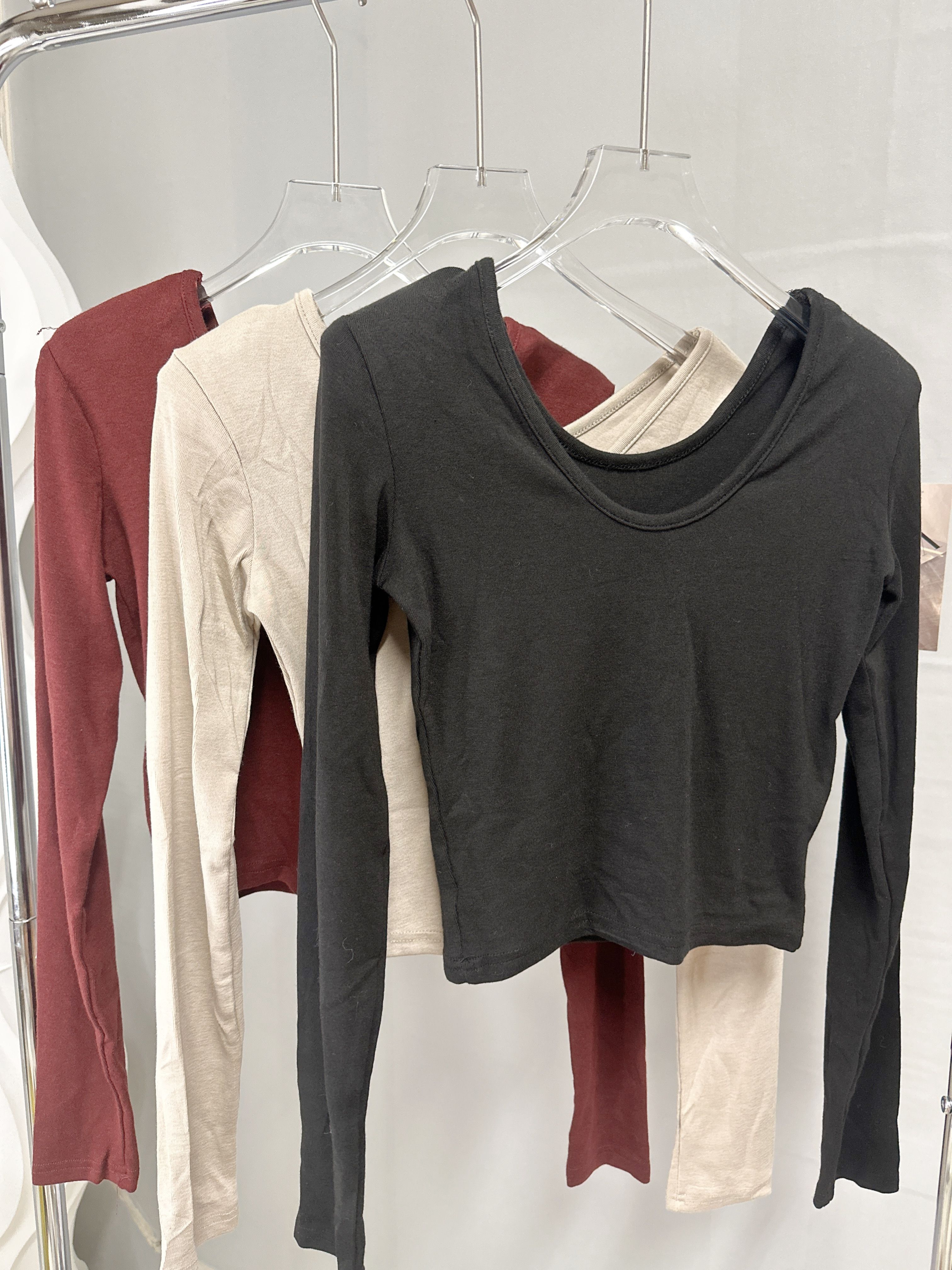 35 大U領墊肩超彈力T（Y6098）