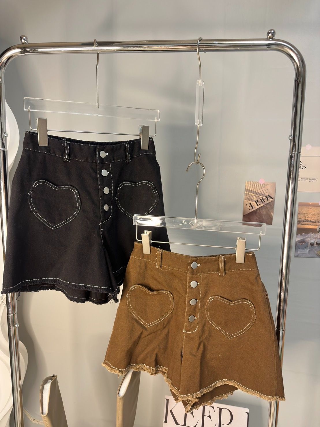 43 排扣鬆緊愛心短褲（Y7836）