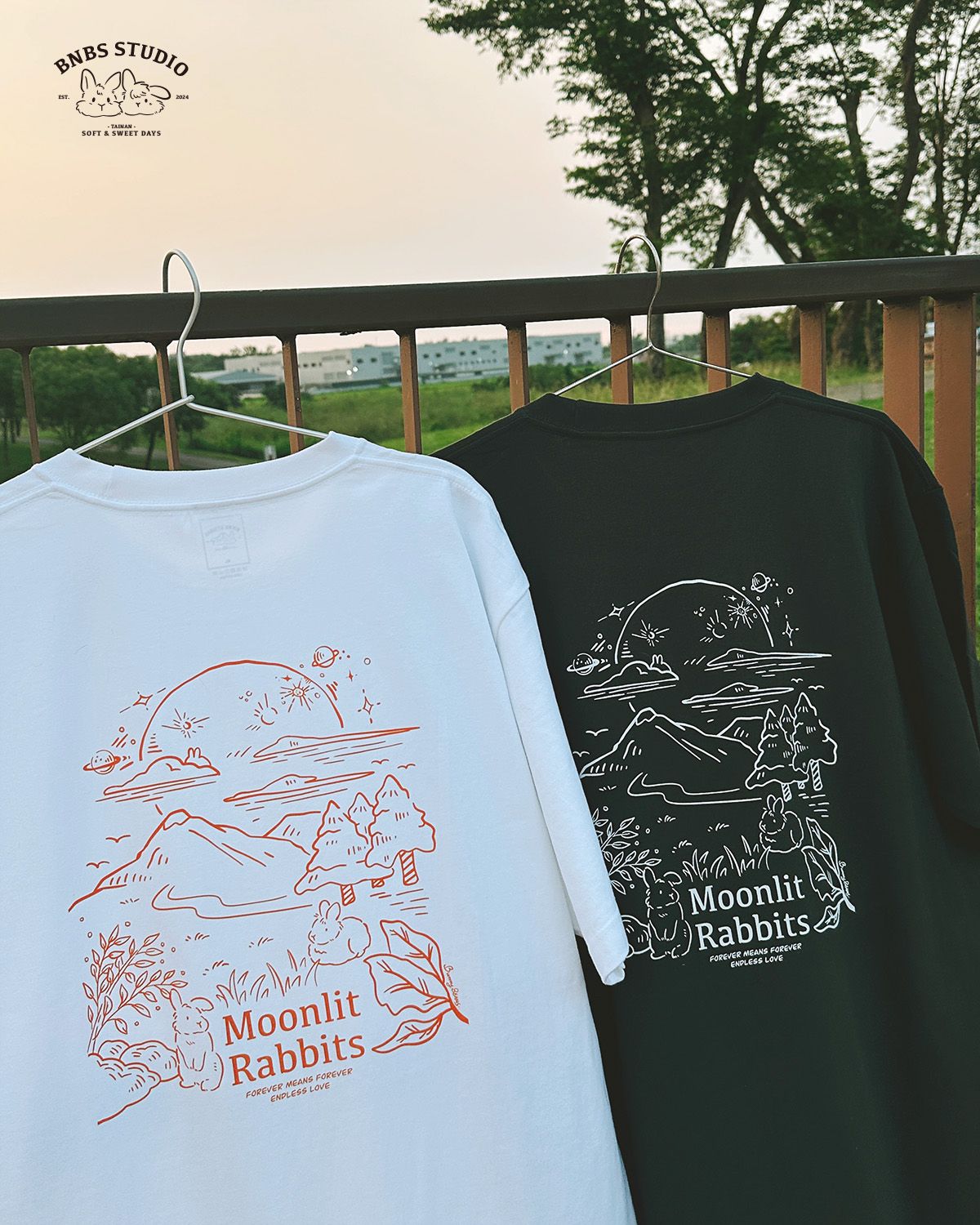 Moonlit Rabbit 插畫短T