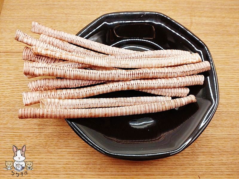 鮮烘脆笛酥（鴨氣管）