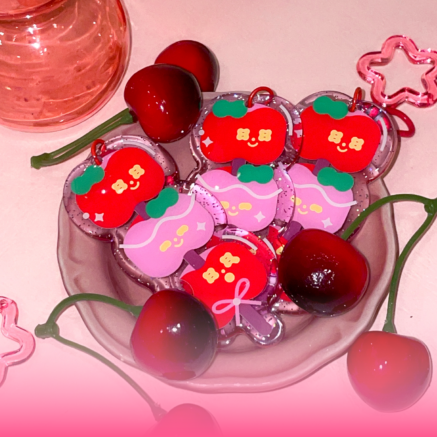 〖現貨〗QRYING BB GARDEN哭寶果園🍎糖葫蘆滴膠吊飾 共2款