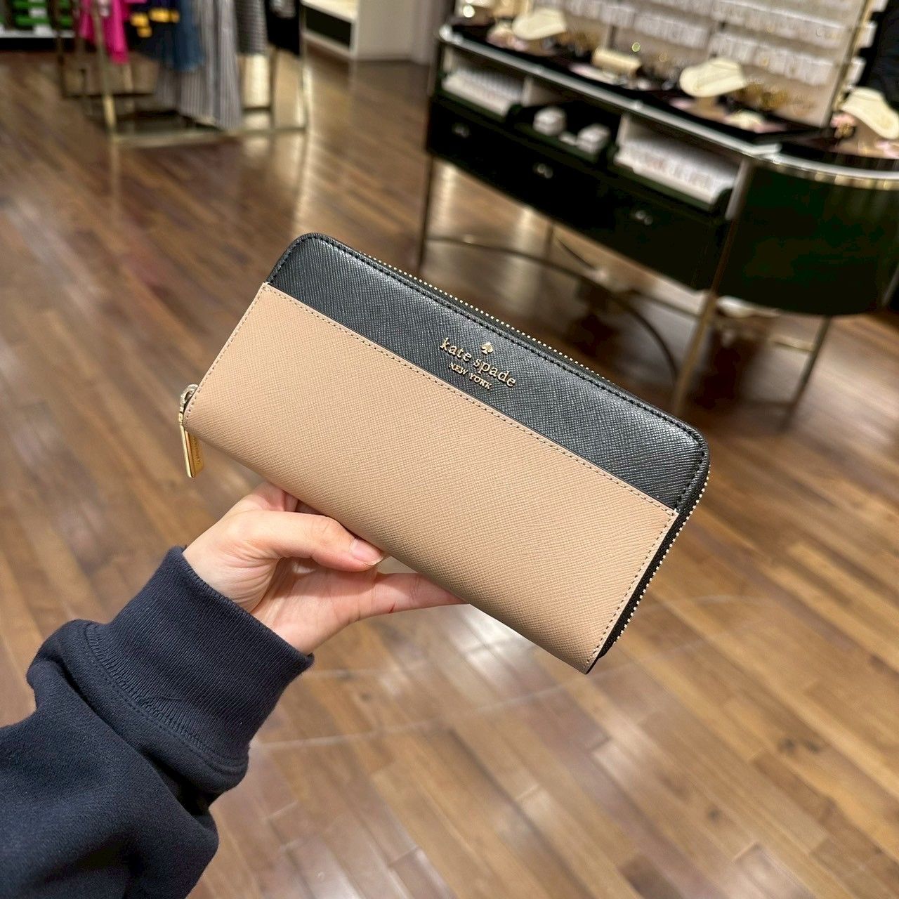 ＜台灣現貨＞Kate spade 防刮牛皮拉鏈長夾