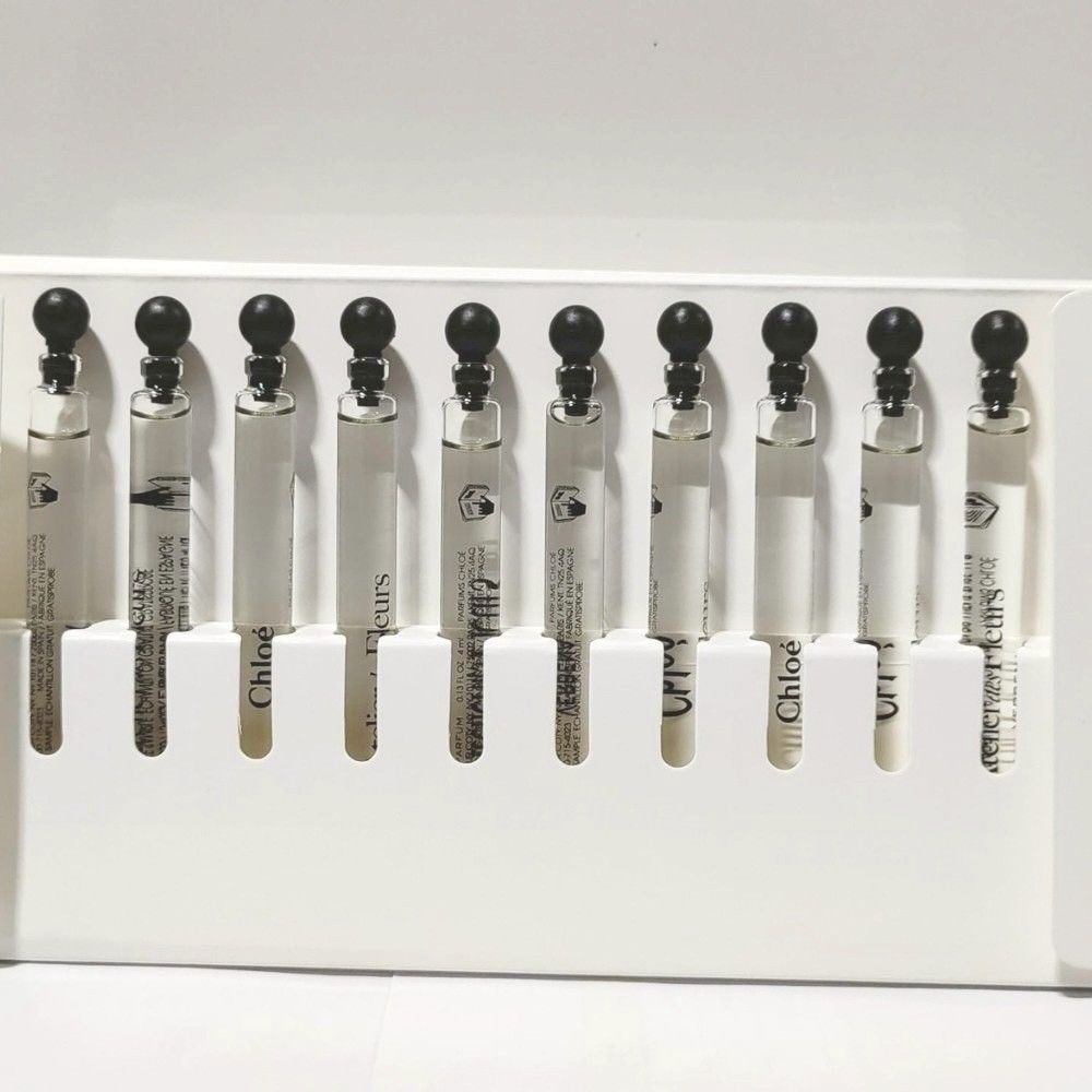 ＜台灣現貨＞Chloé 仙境花園系列淡香精隨身香氛4ml*10支（只有白色外盒裝）