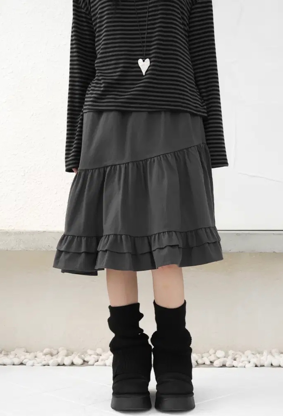 不規則下擺荷葉裙🪻（碳灰現