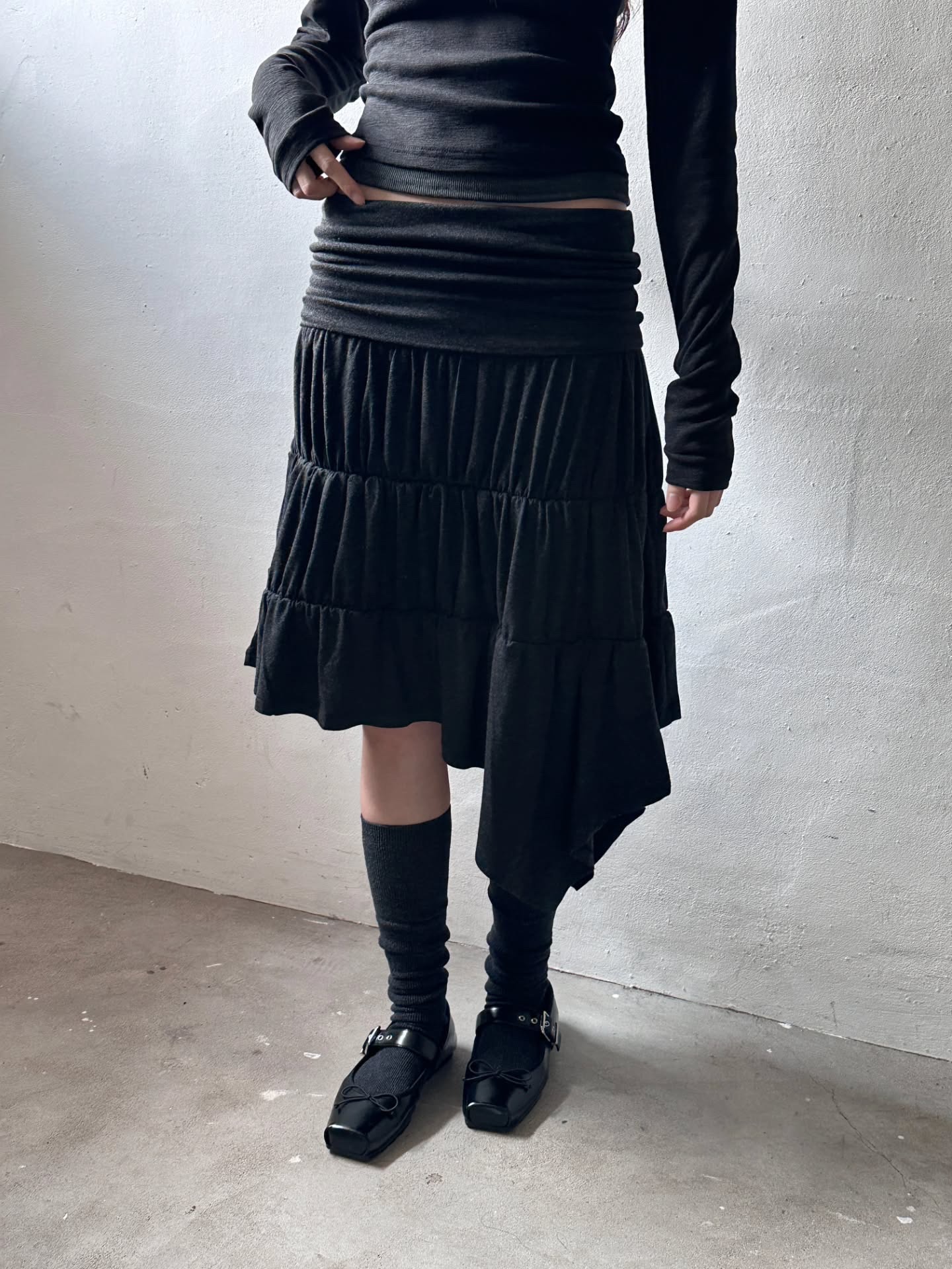 反折抓皺飄逸不規則裙