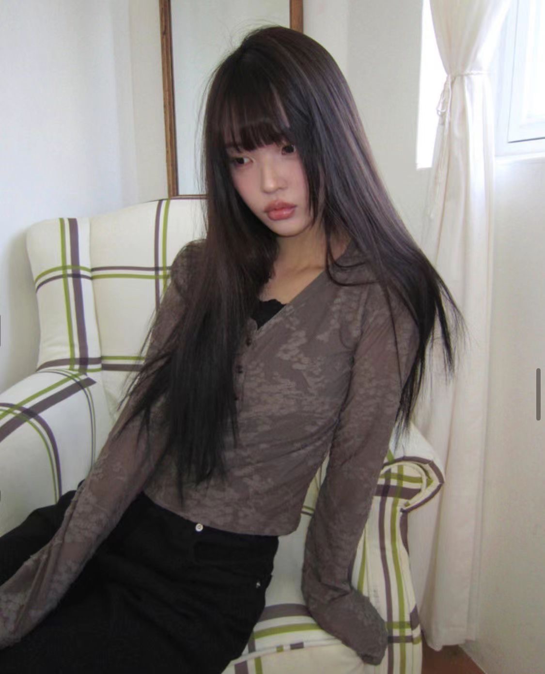 花朵壓紋V領top ⚜️