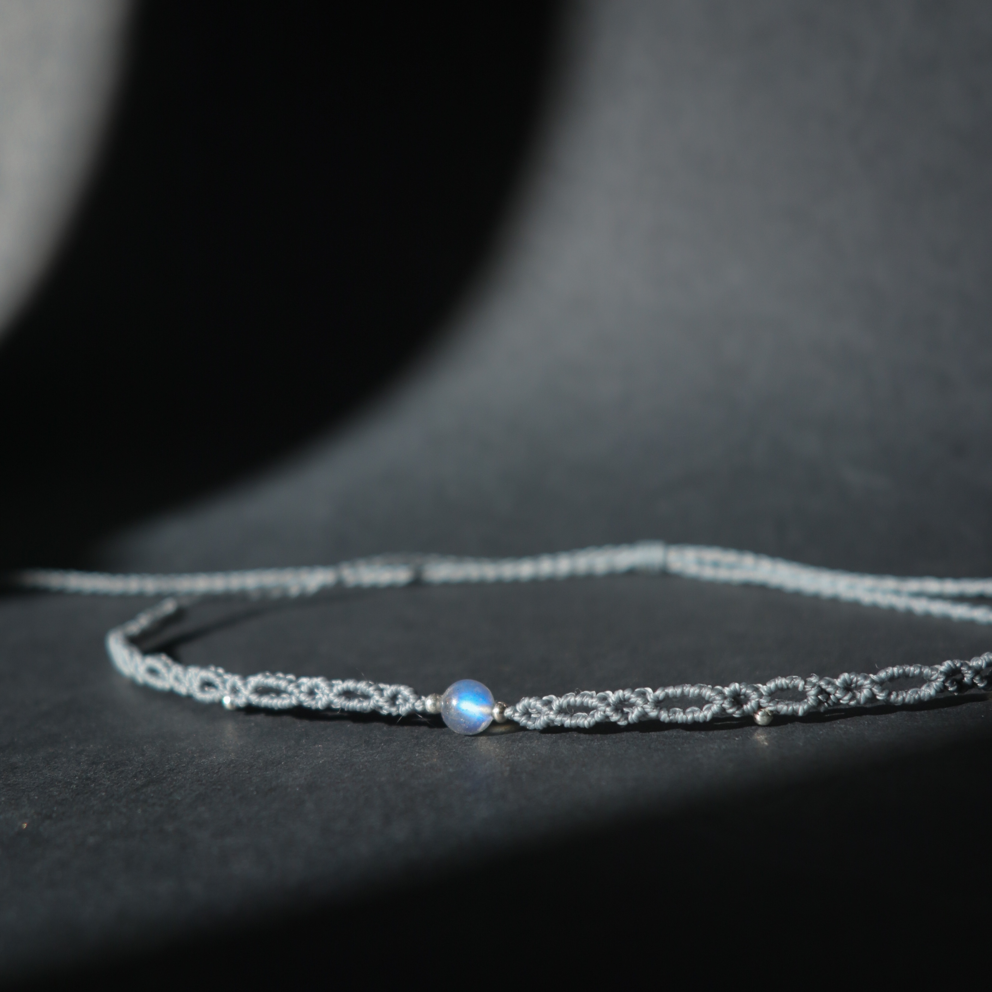 拉長石圖騰細款頸鍊