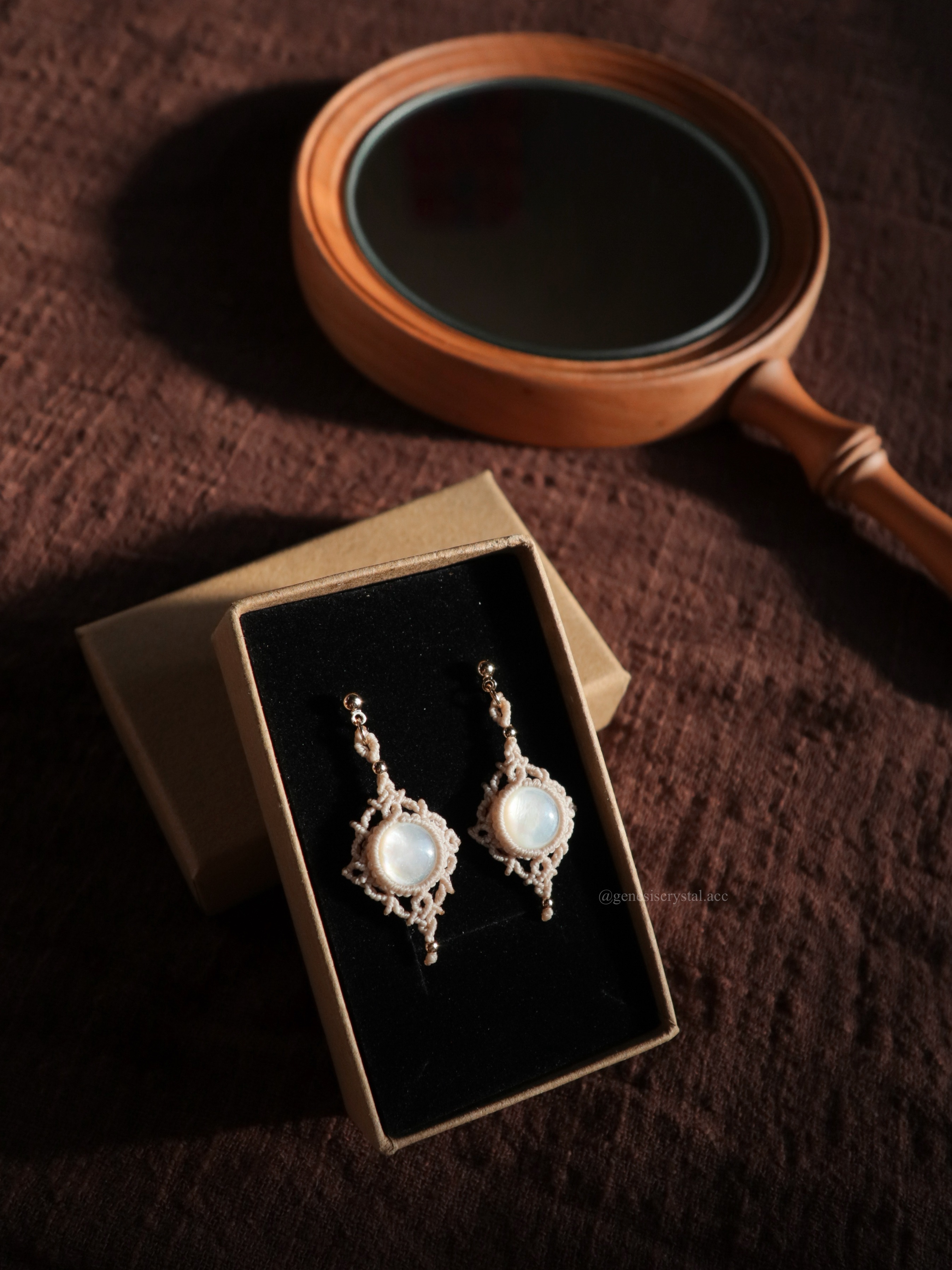 現貨 母貝圖騰編織耳環