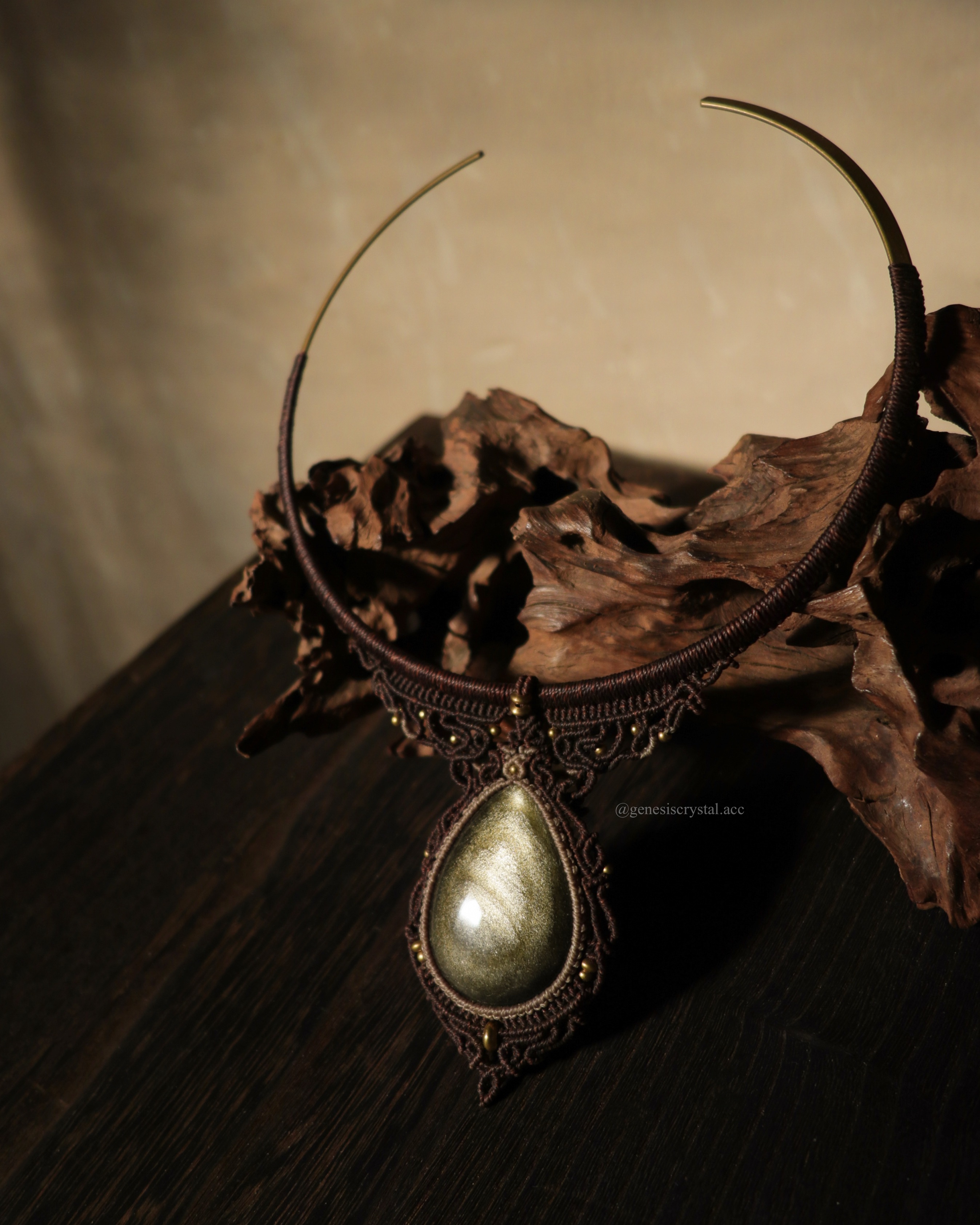 金曜石黃銅頸圈