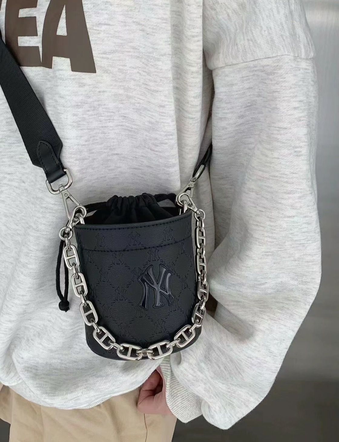 ＜預購＞MLB 水桶包 （只有包包，無配飾）