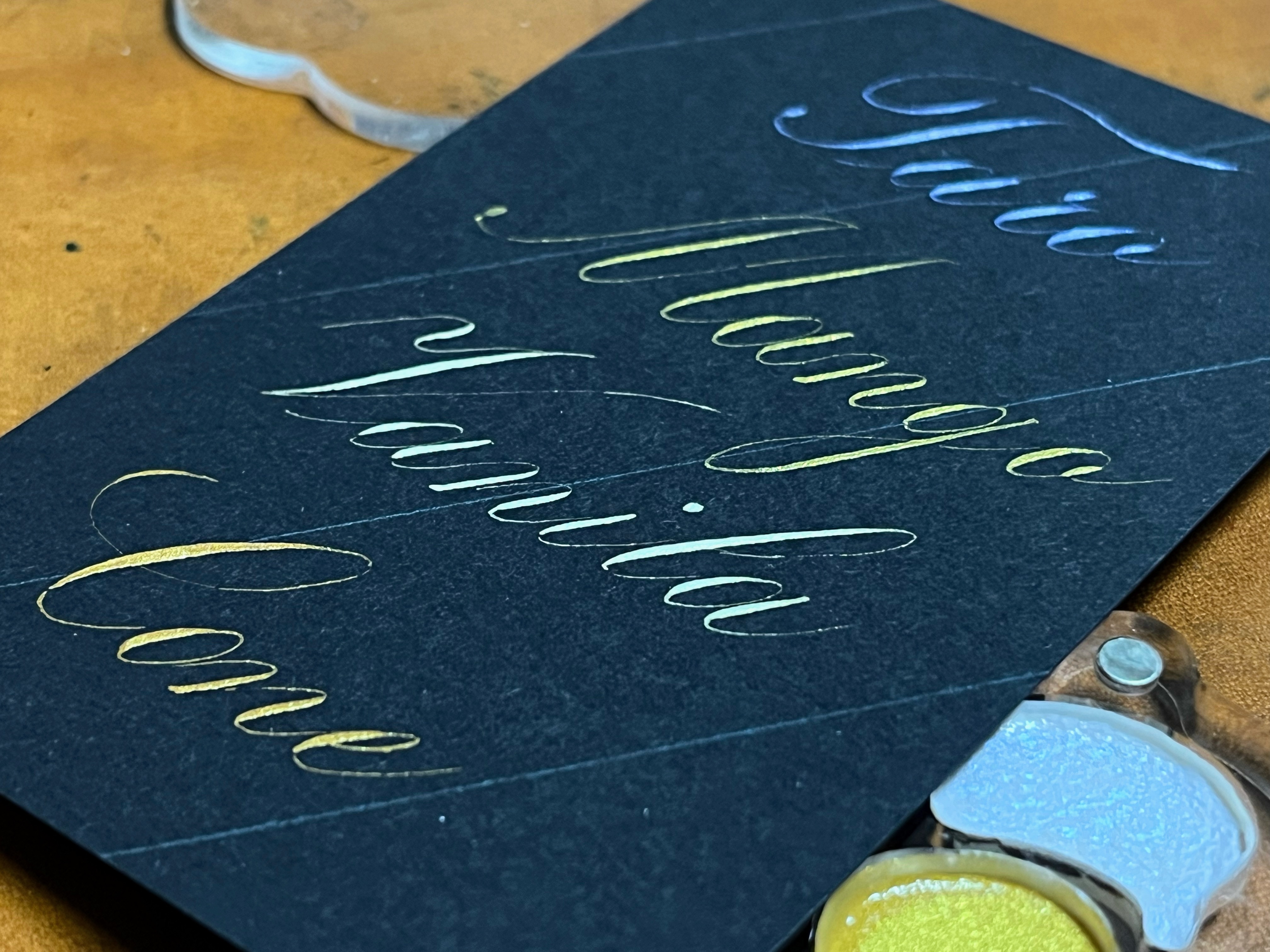 冰淇淋珠光水彩