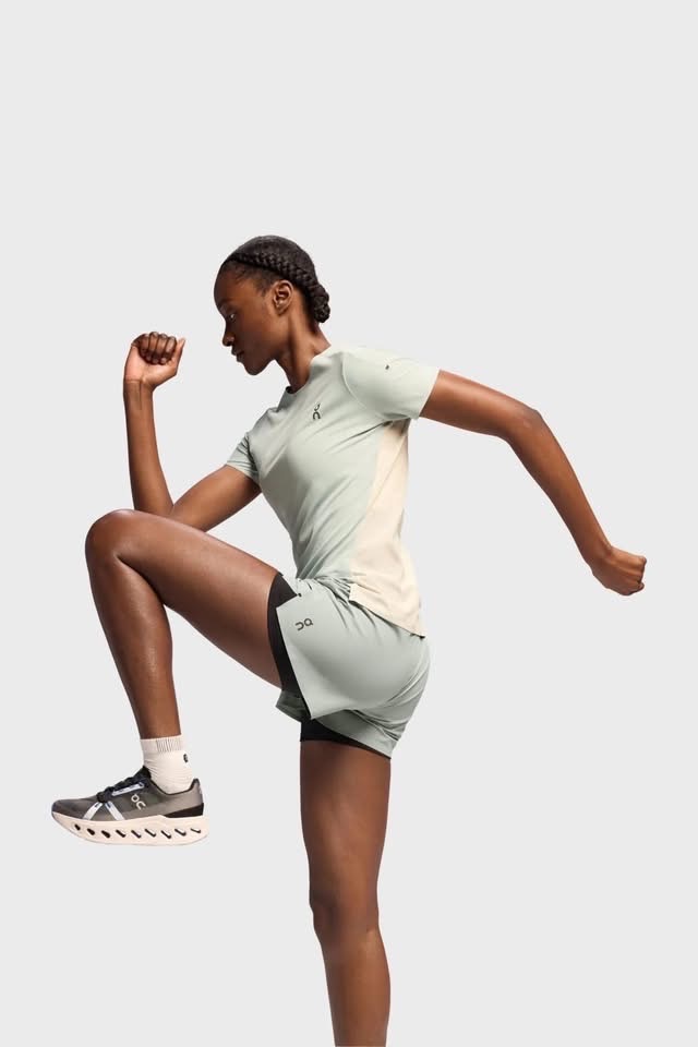 瑞士On 女款 Performance 排汗衣