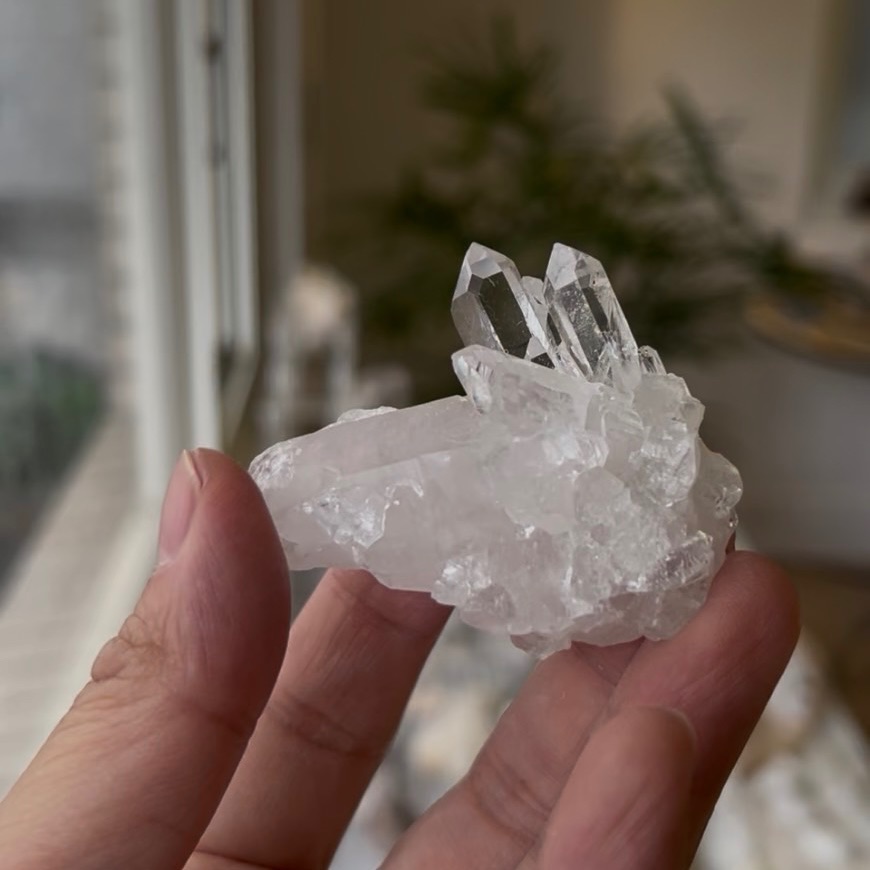 好能量x淨化力強的白水晶簇_A16，排負能量＆顯化必備