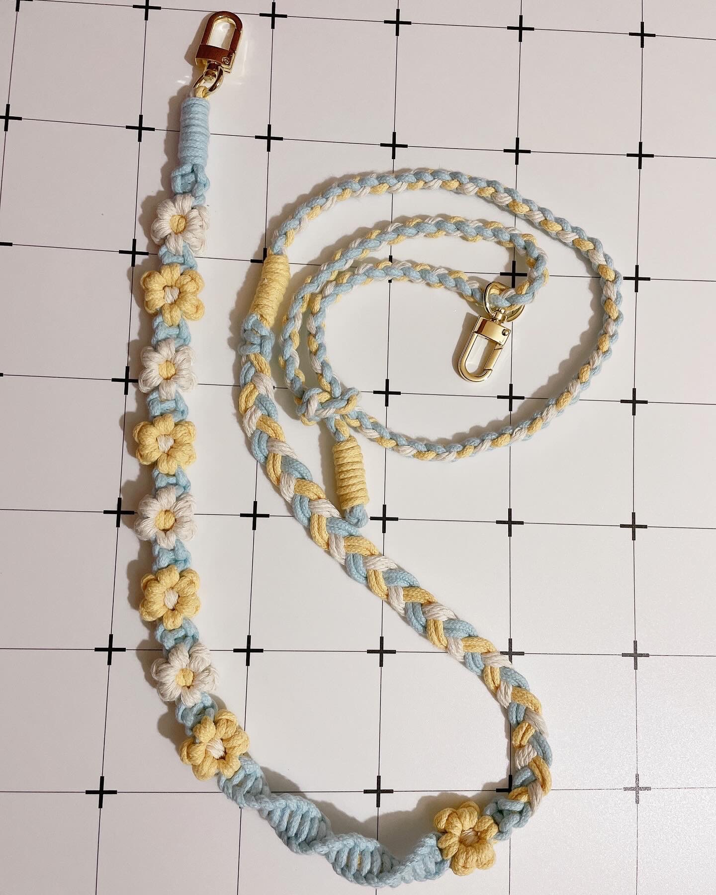 天空小雛菊手機掛繩 花朵編織手機鏈 長度可調節手機掛繩