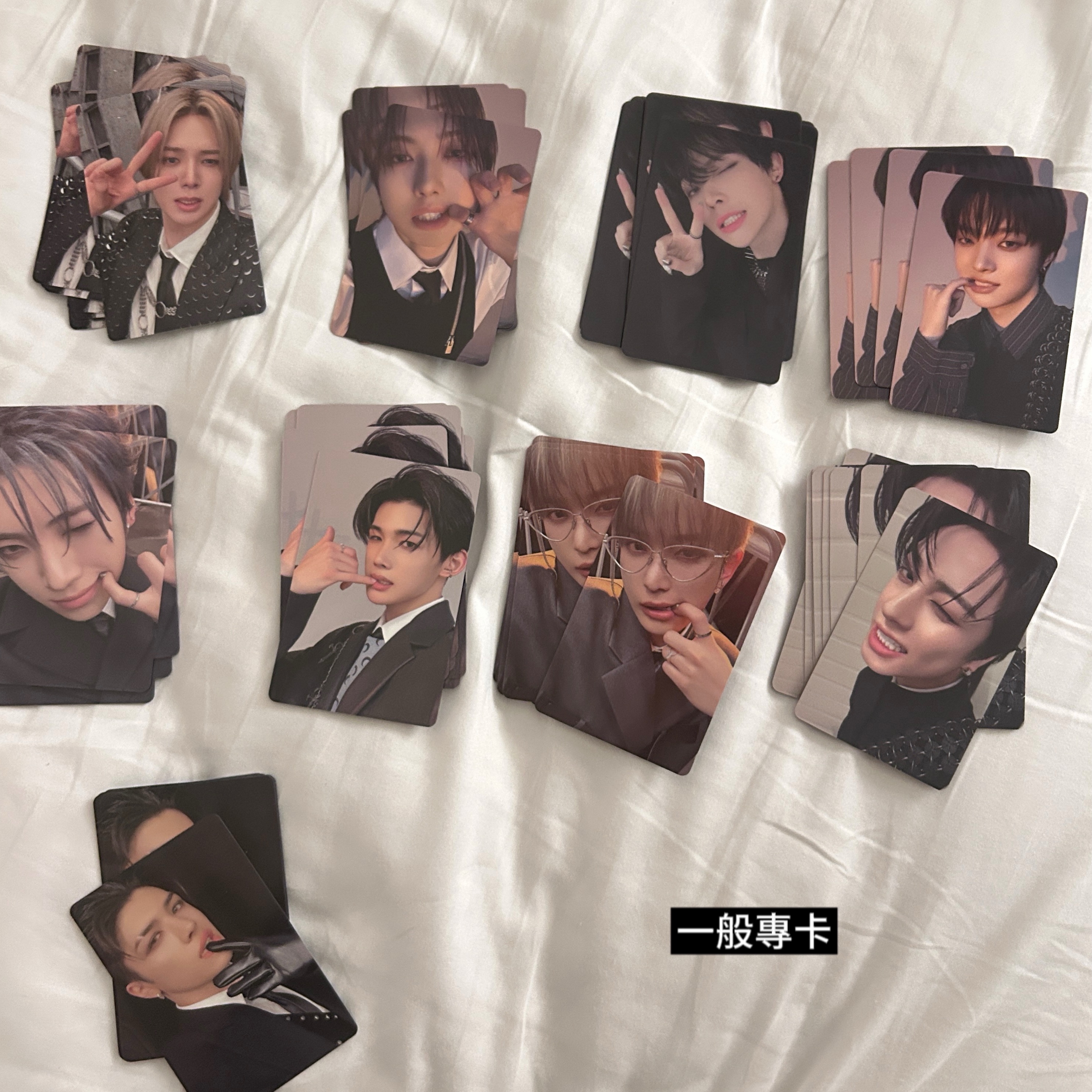 第三單曲 月狼專卡