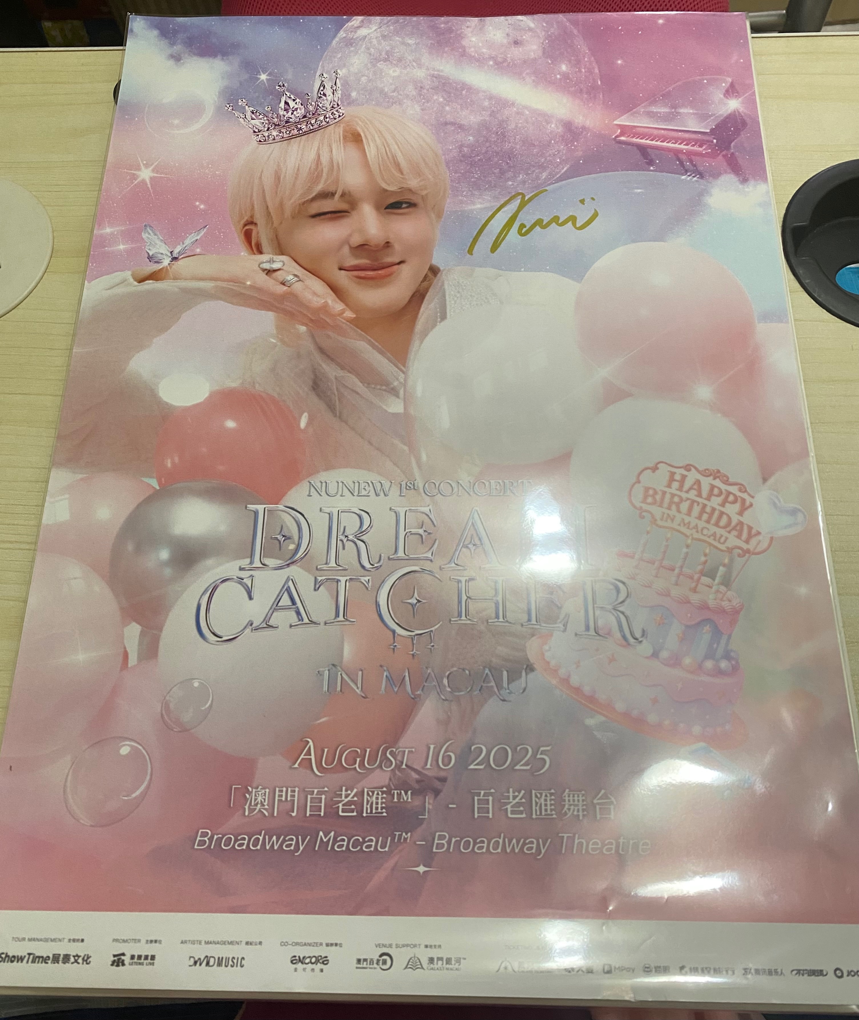 NuNew 澳門演唱會親簽海報