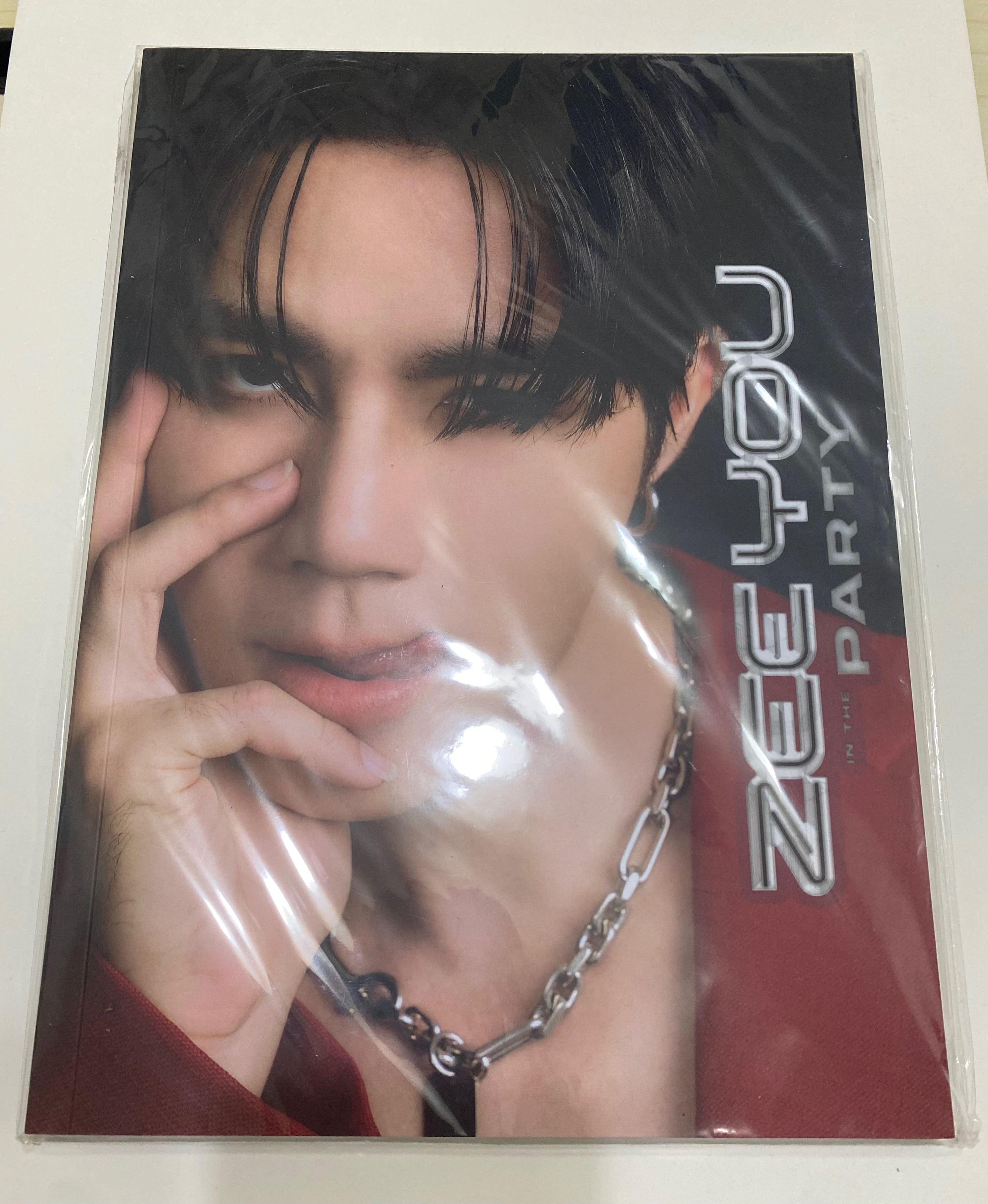 ZeePruk 第1場粉絲見面會 ZEE YOU IN THE PARTY 寫真集