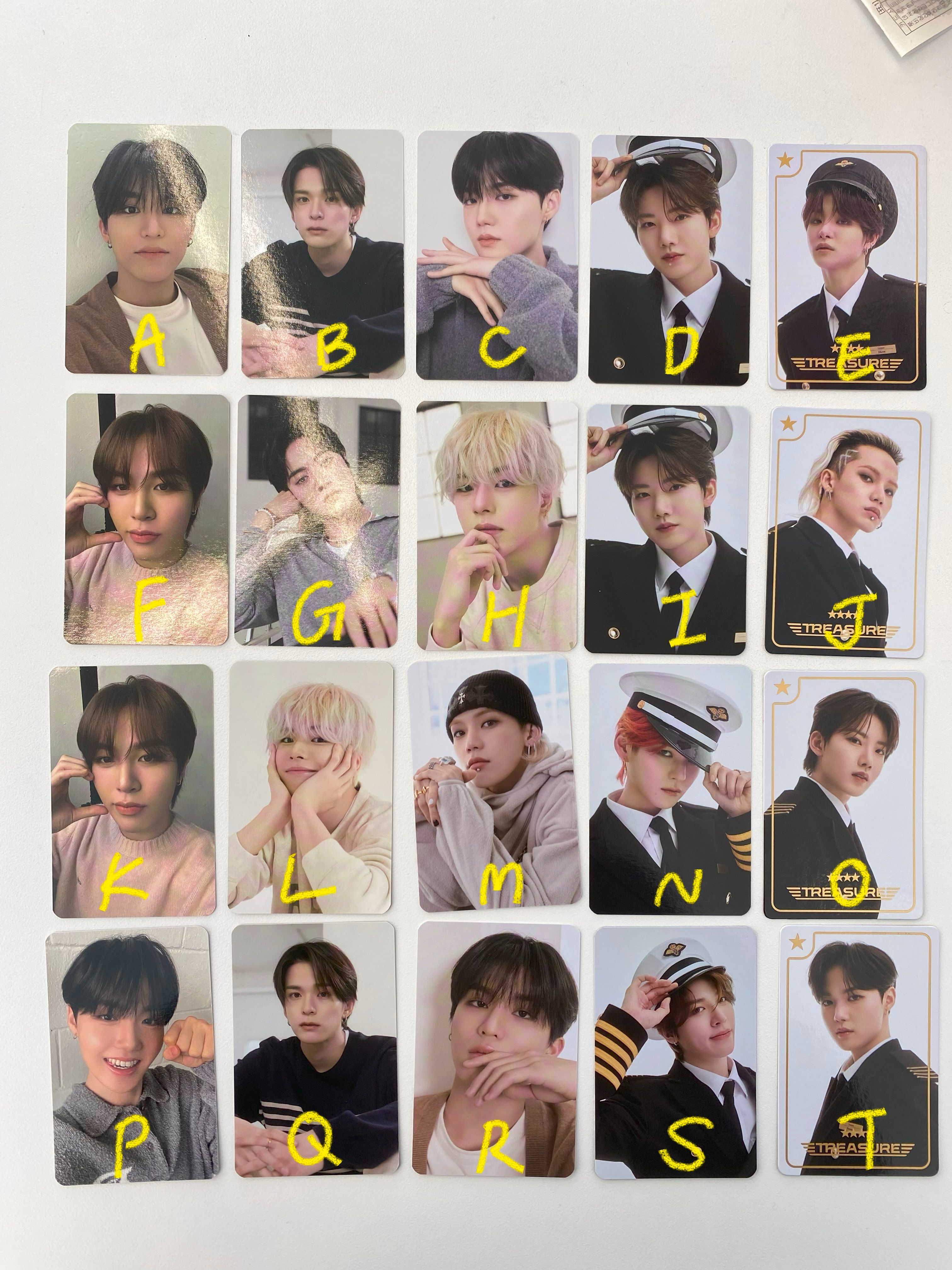 TREASURE 2024年曆 隨機卡包