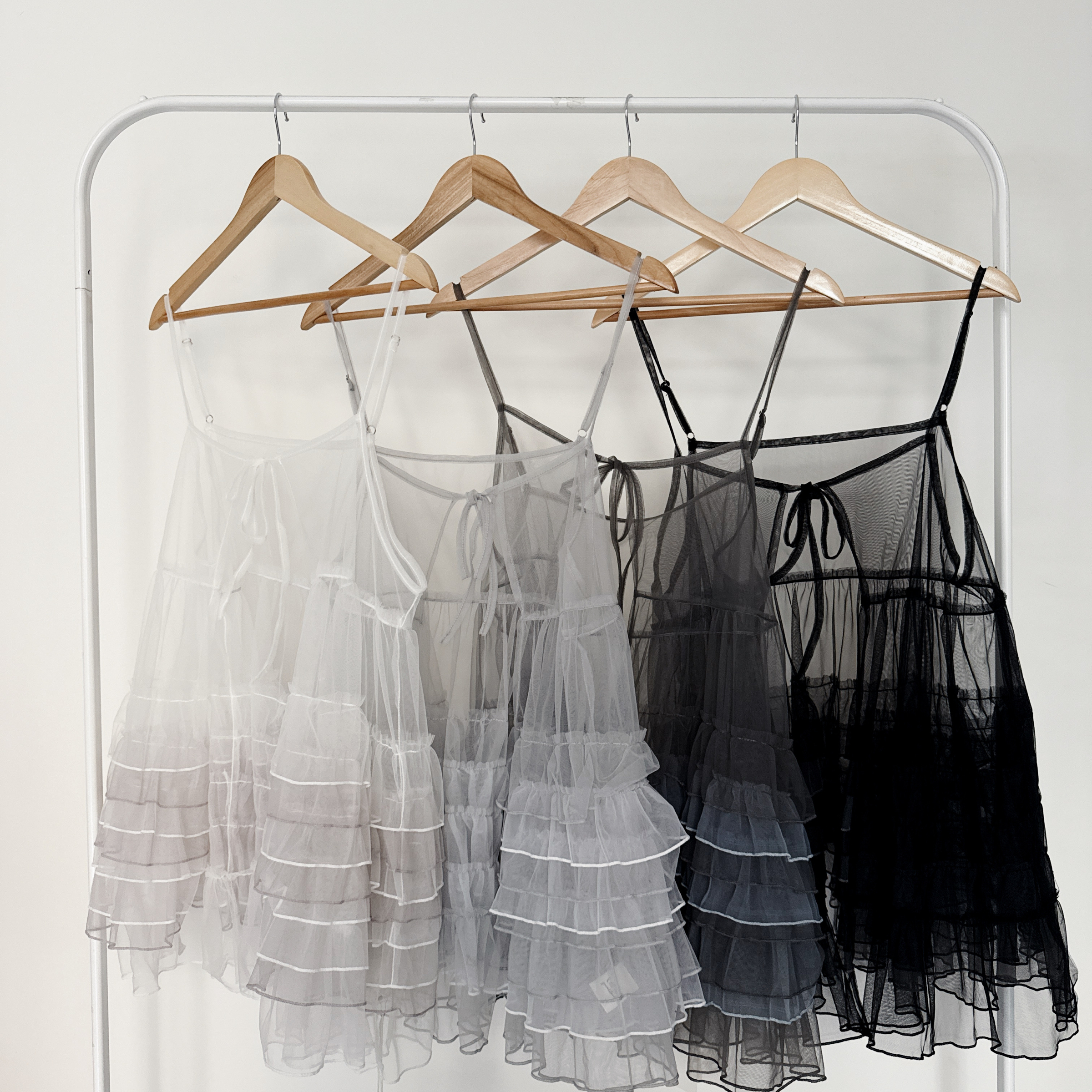 夢幻島多層紗背心（共四色）