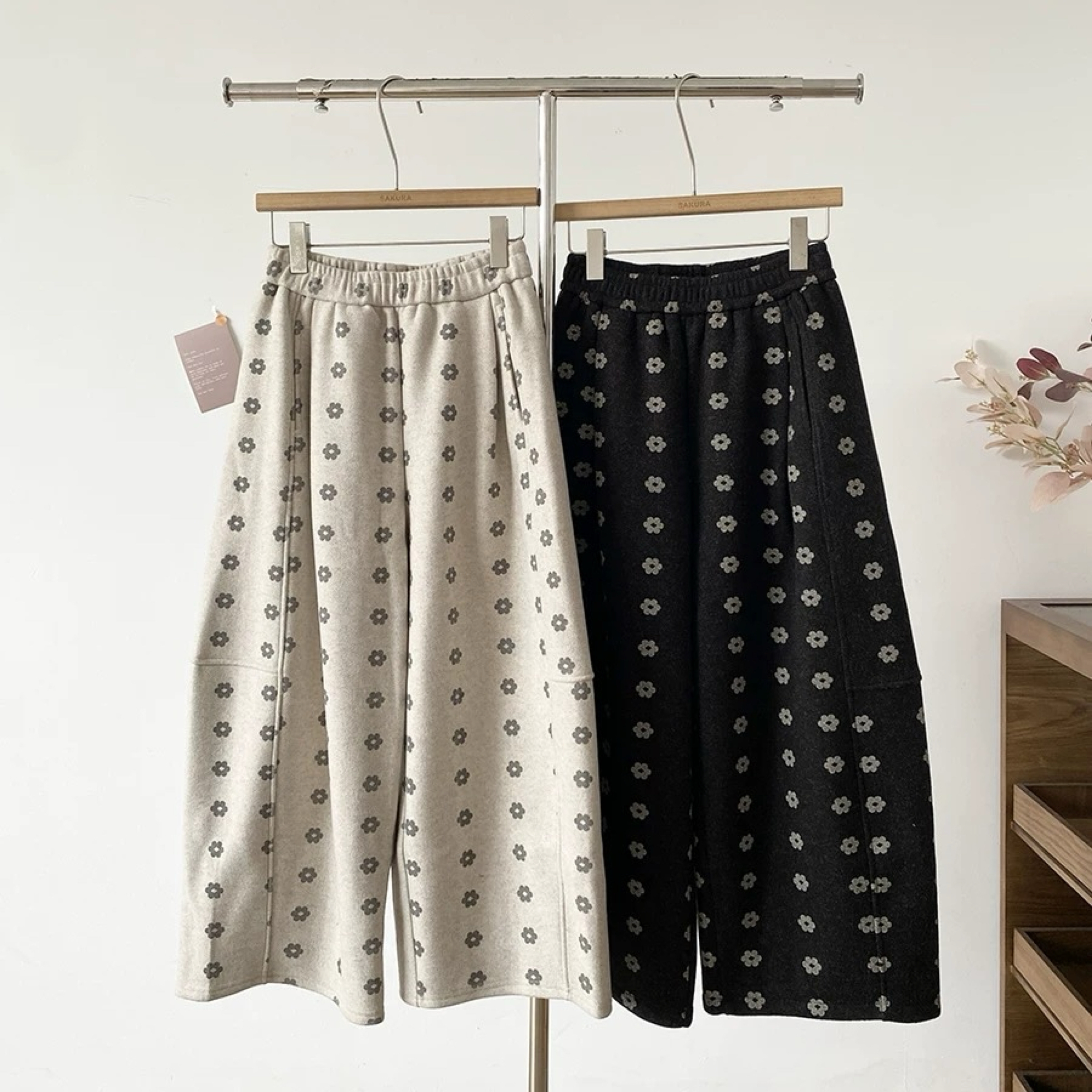 花花毛呢燈籠褲（共兩色）