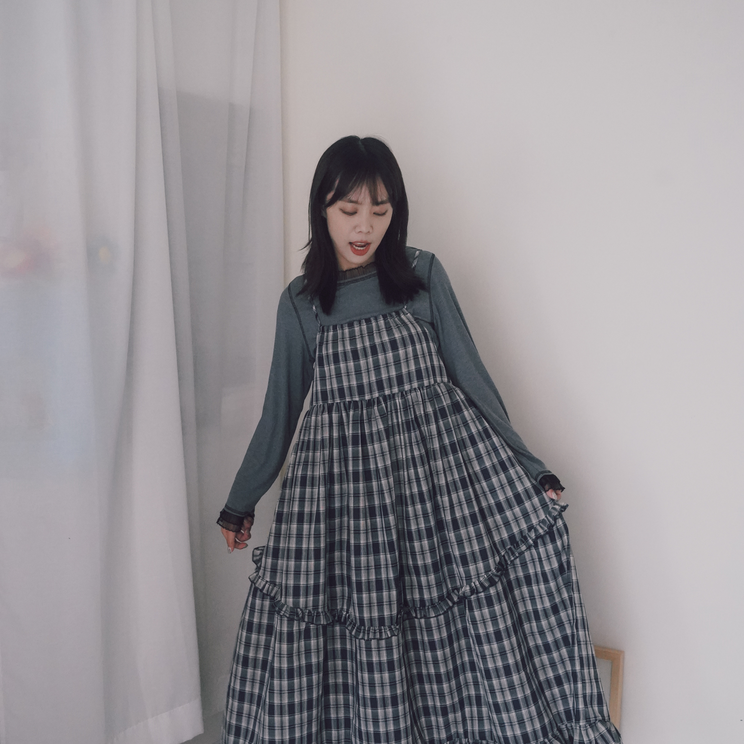 不易皺！份量感格紋背心裙（共三色）