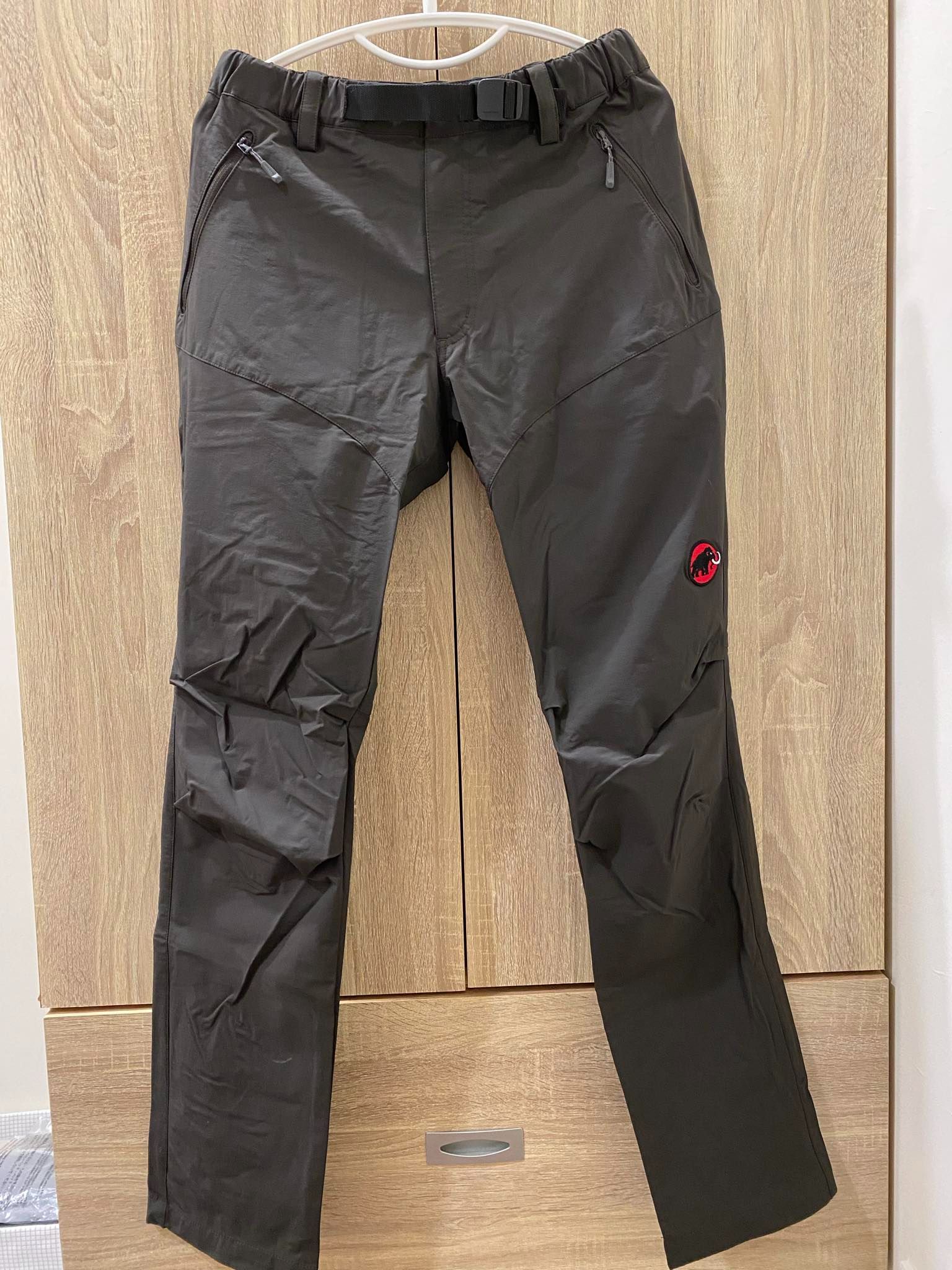 （全新僅試穿） 日版 MAMMUT SOFtech TREKKERS Pants （無吊牌）