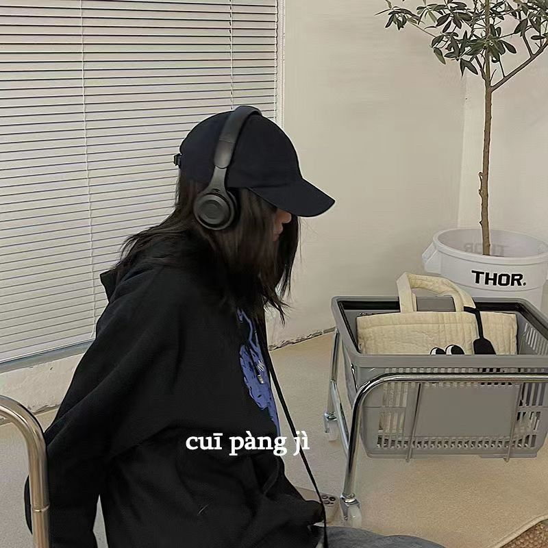 小紅書爆款穿搭必備耳罩式耳機