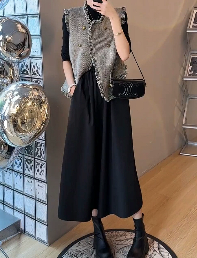 s.jc23112401- 小香風毛邊流蘇背心