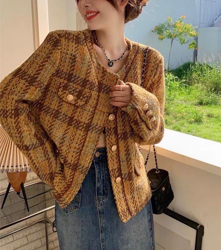 # s.jc24011901w焦糖感小香風撞色外套